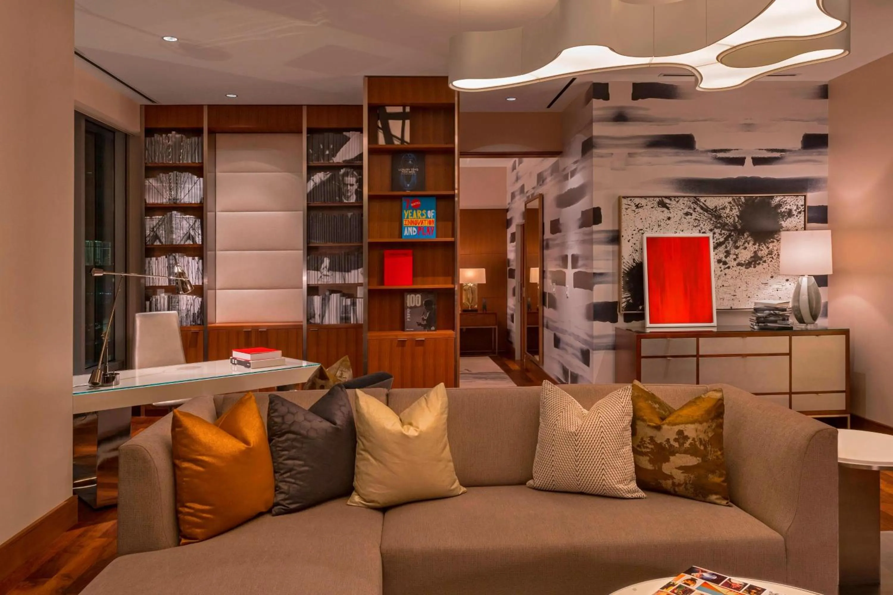 Photo of the whole room in The Westin at The Woodlands