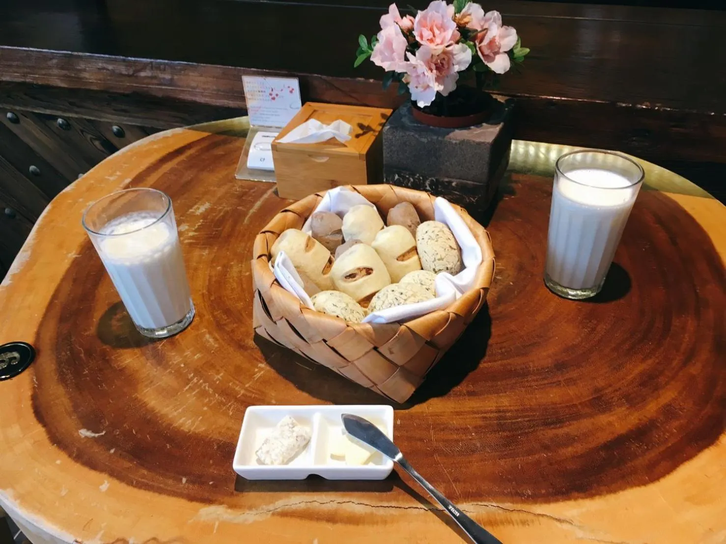 Asian breakfast in Tudor Villa