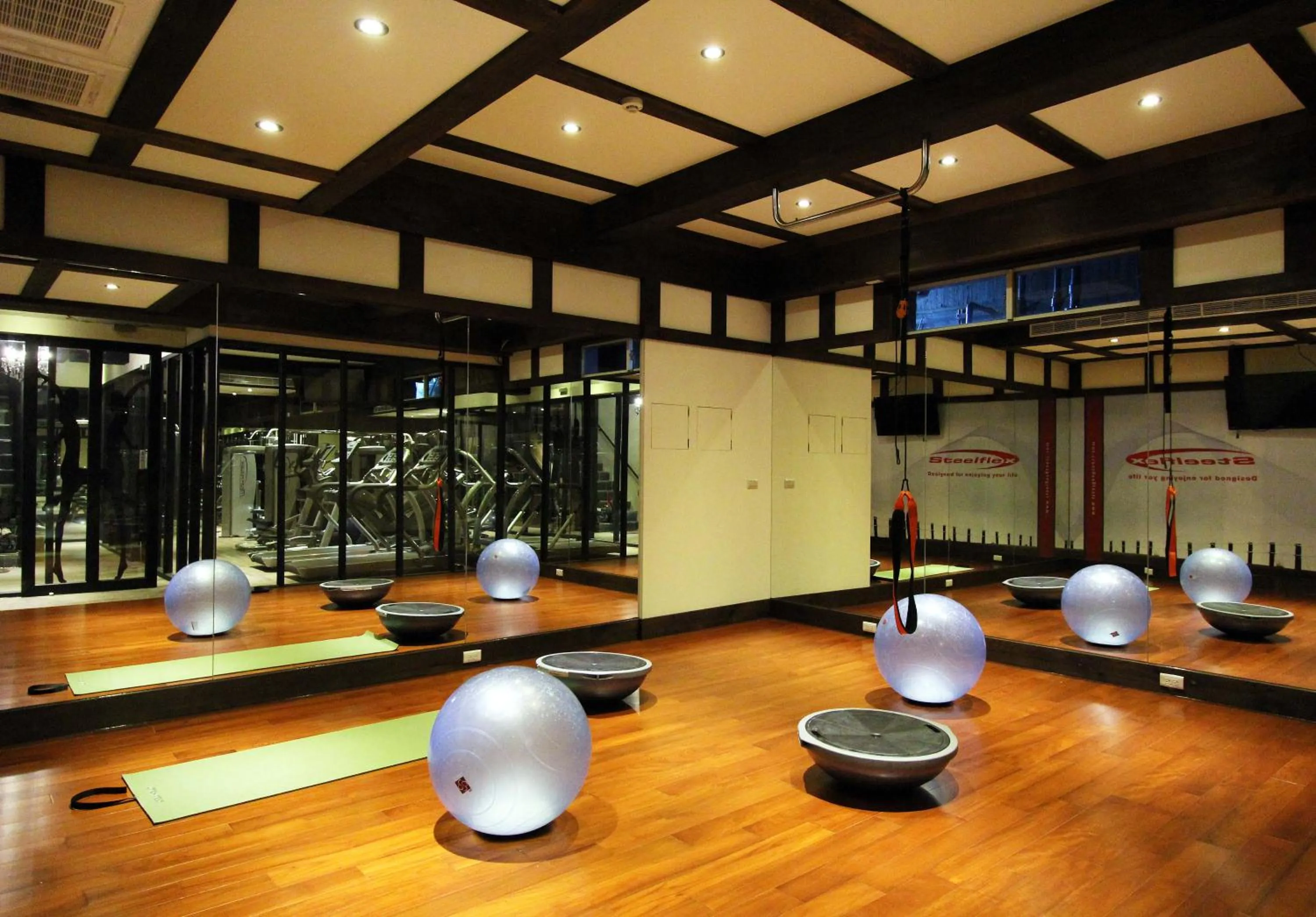 Fitness centre/facilities in Tudor Villa