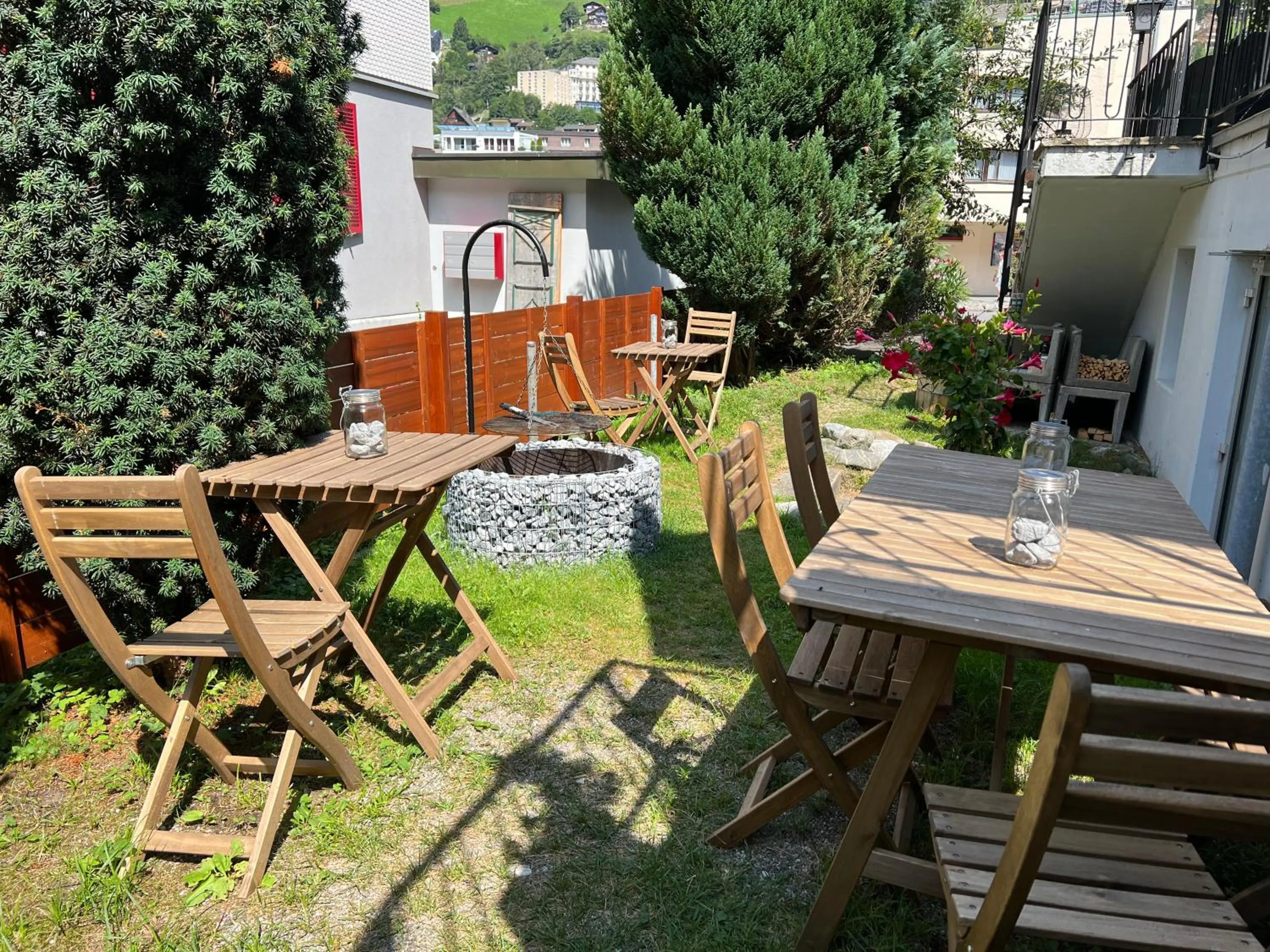 Garden in GRAND your home with common kitchens with self check-in