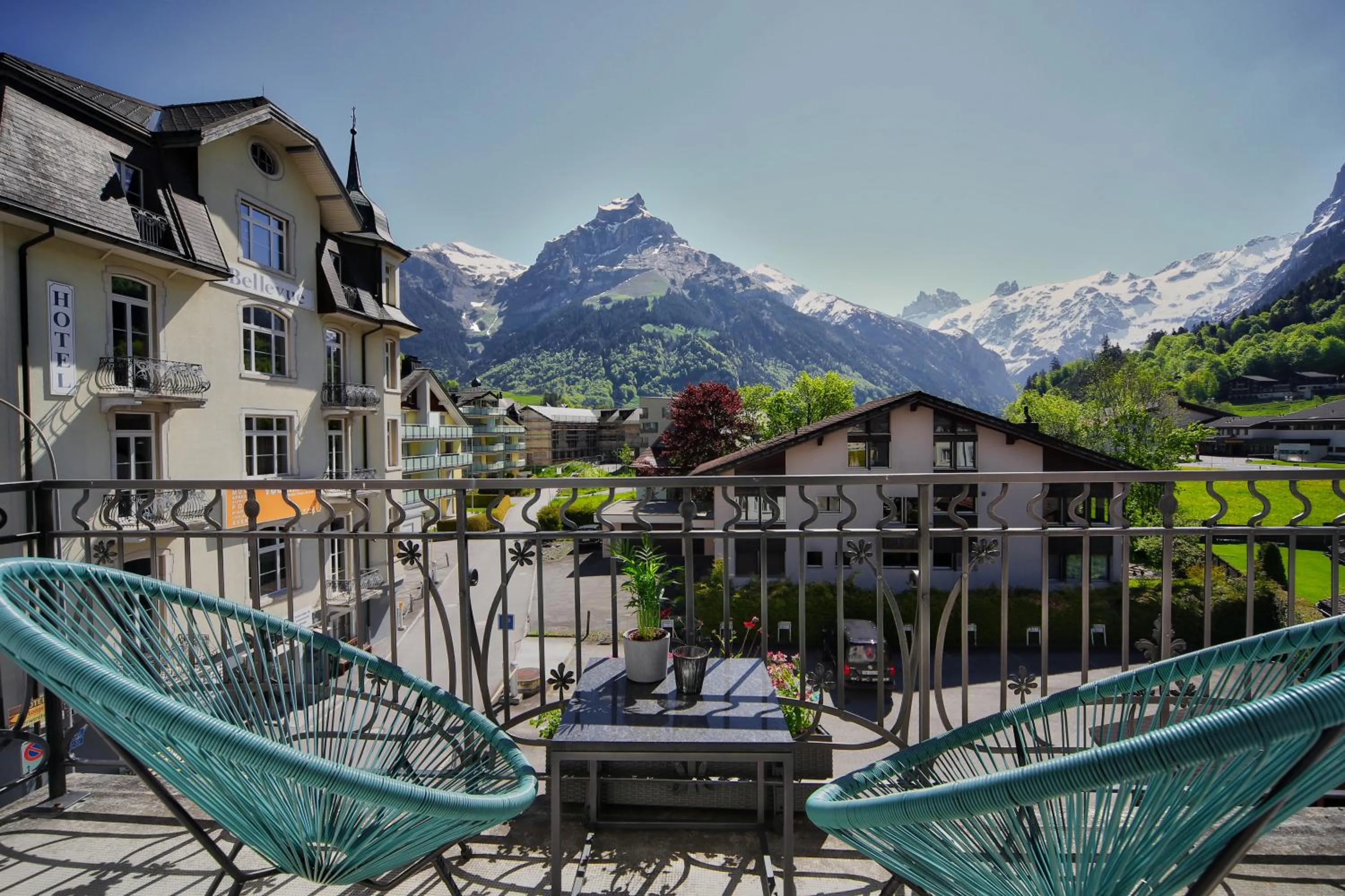 Balcony/Terrace in GRAND your home with common kitchens with self check-in