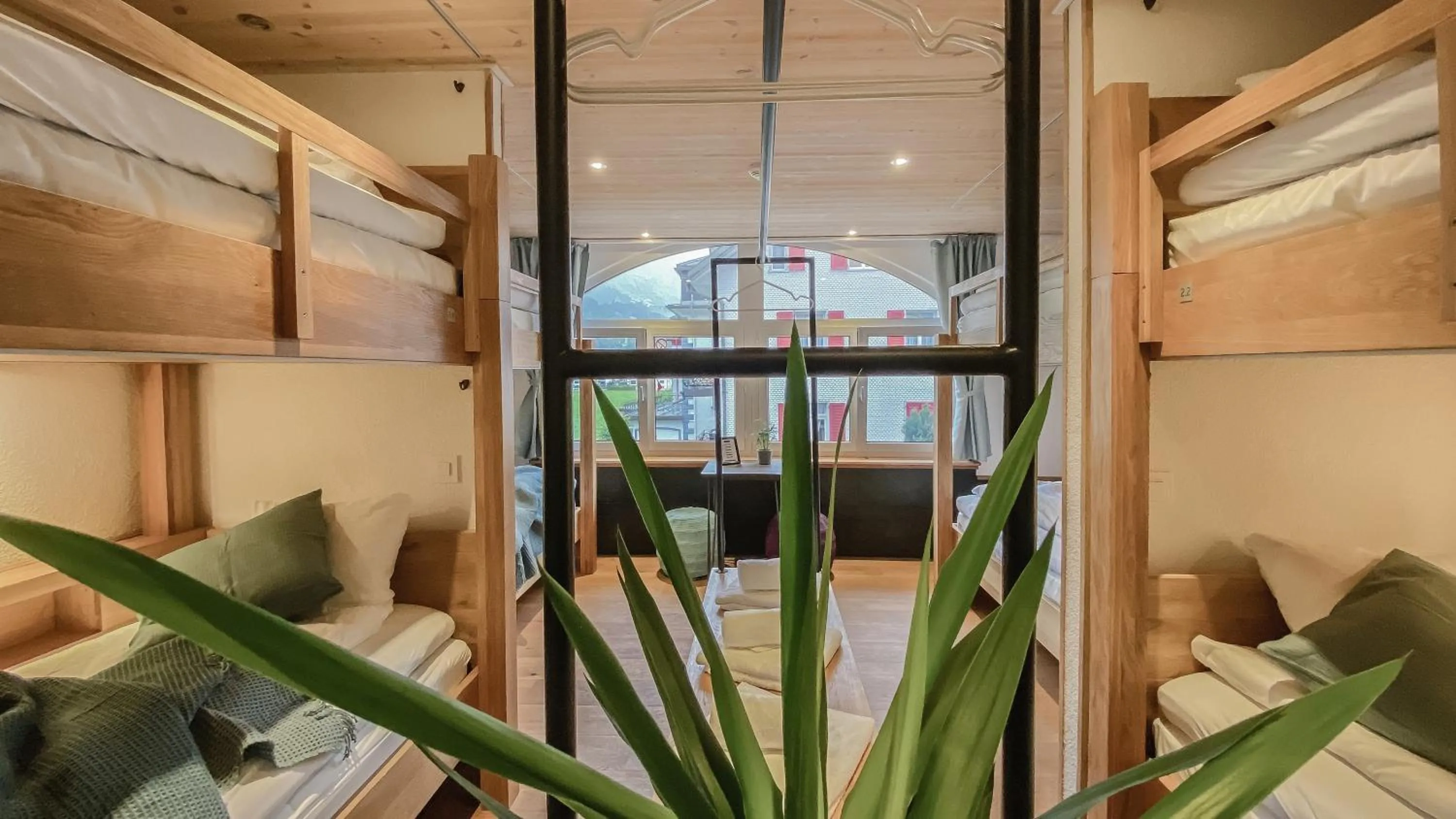 bunk bed, Bed in GRAND your home with common kitchens with self check-in