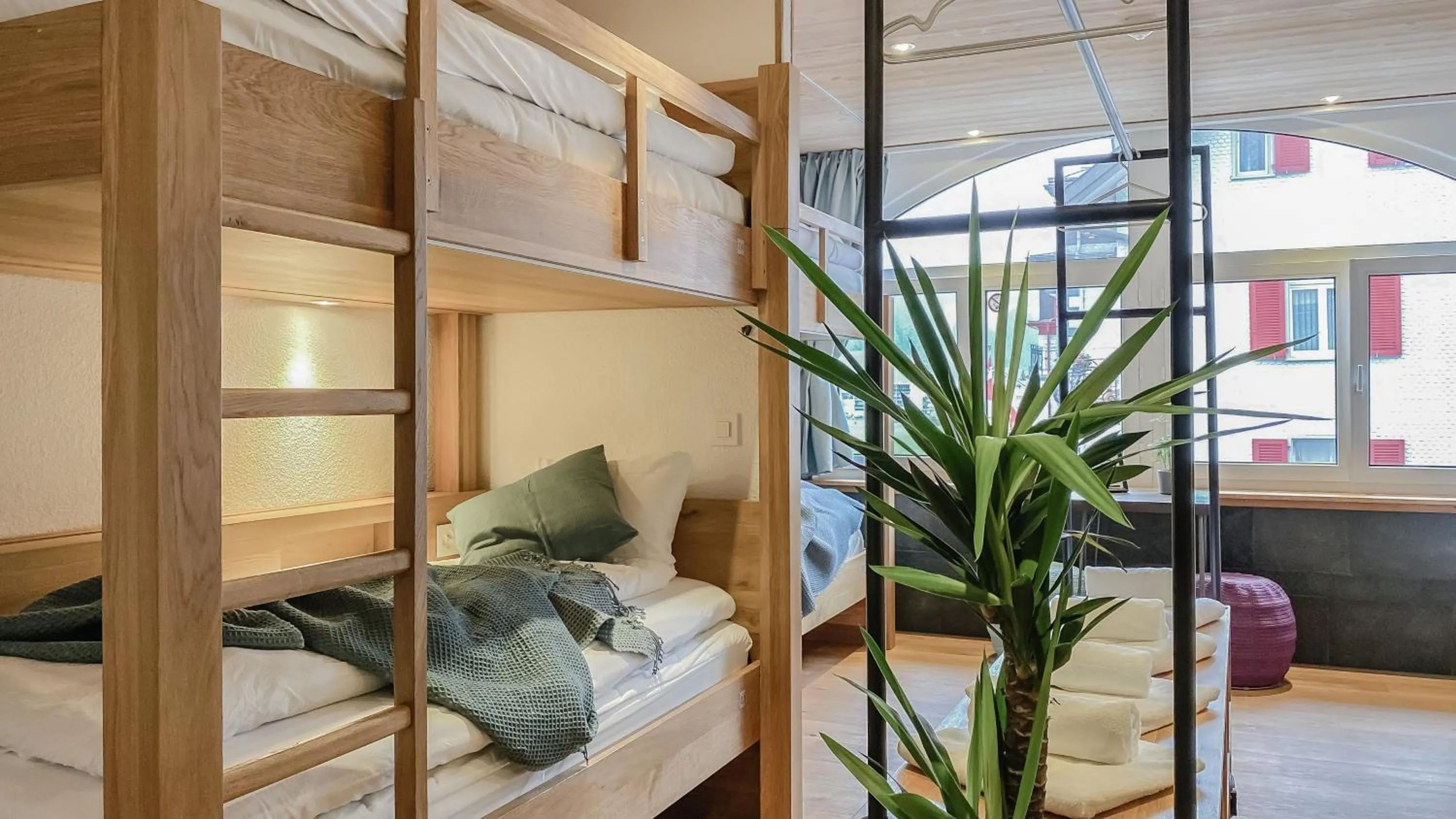 bunk bed, Bed in GRAND your home with common kitchens with self check-in