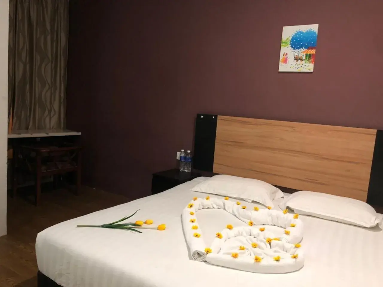 Deluxe King Room in Amigo Hotel Deluxe King Room in Amigo Hotel