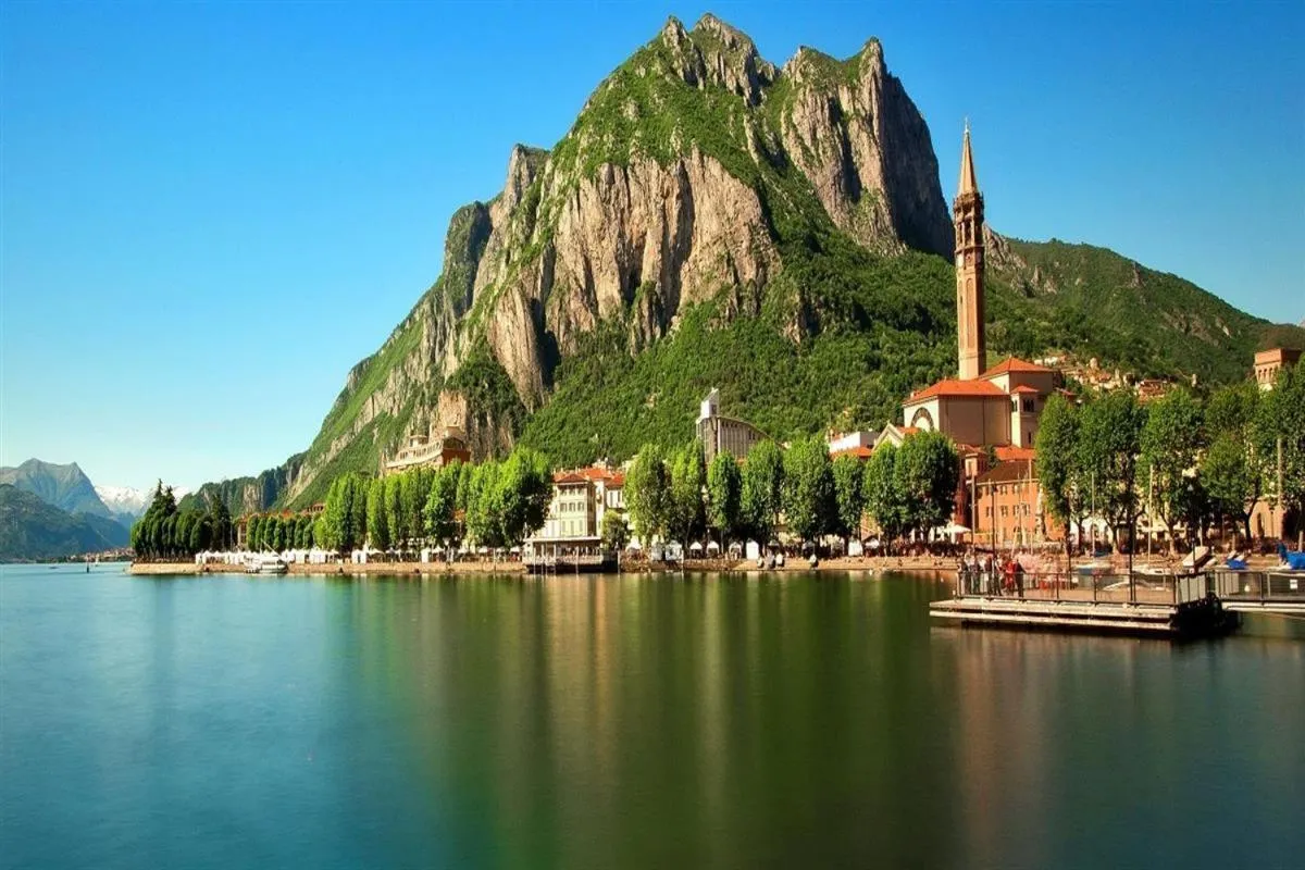 Nearby landmark in B&B Como Lake Cottage