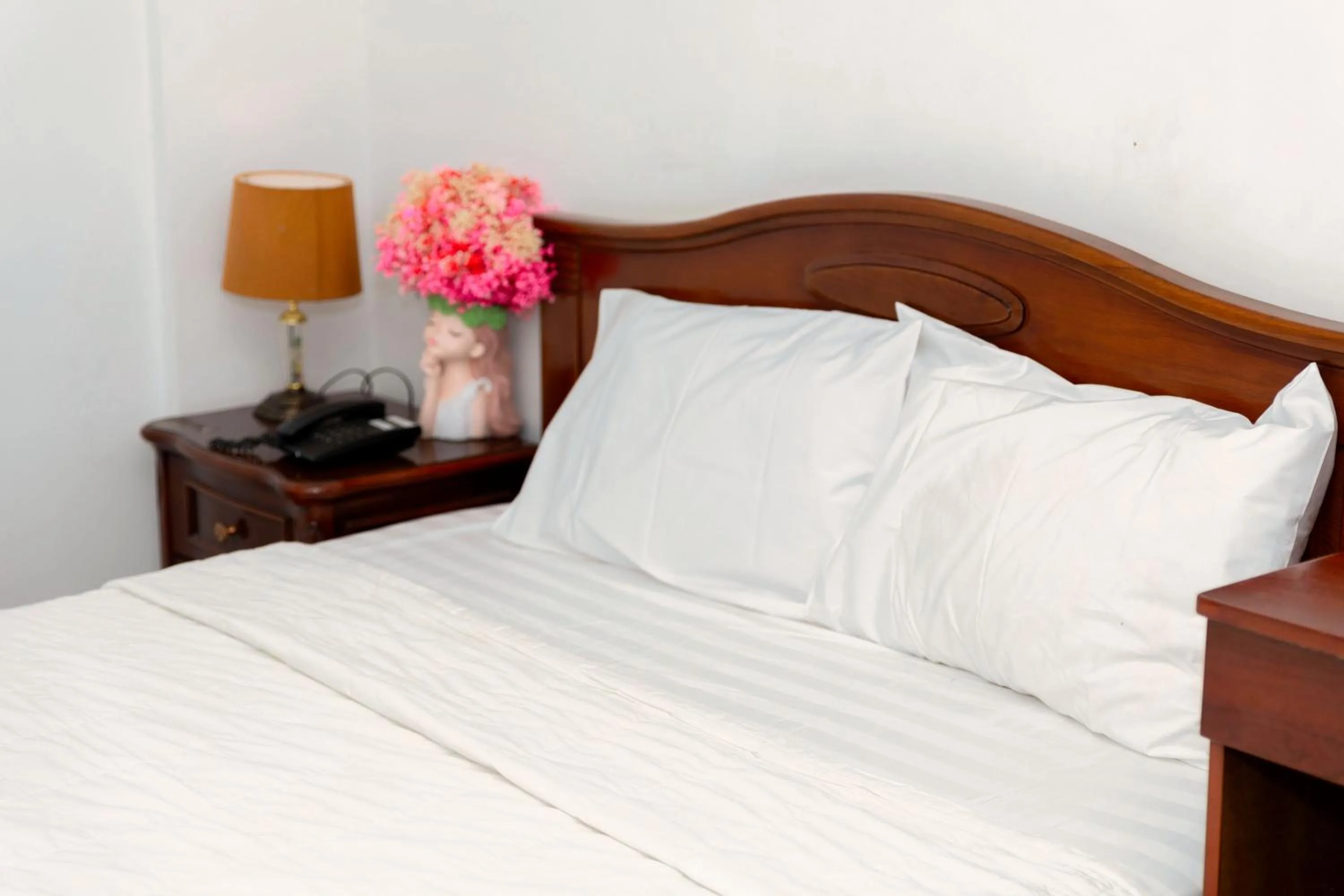 Property building in Happy Land Hotel