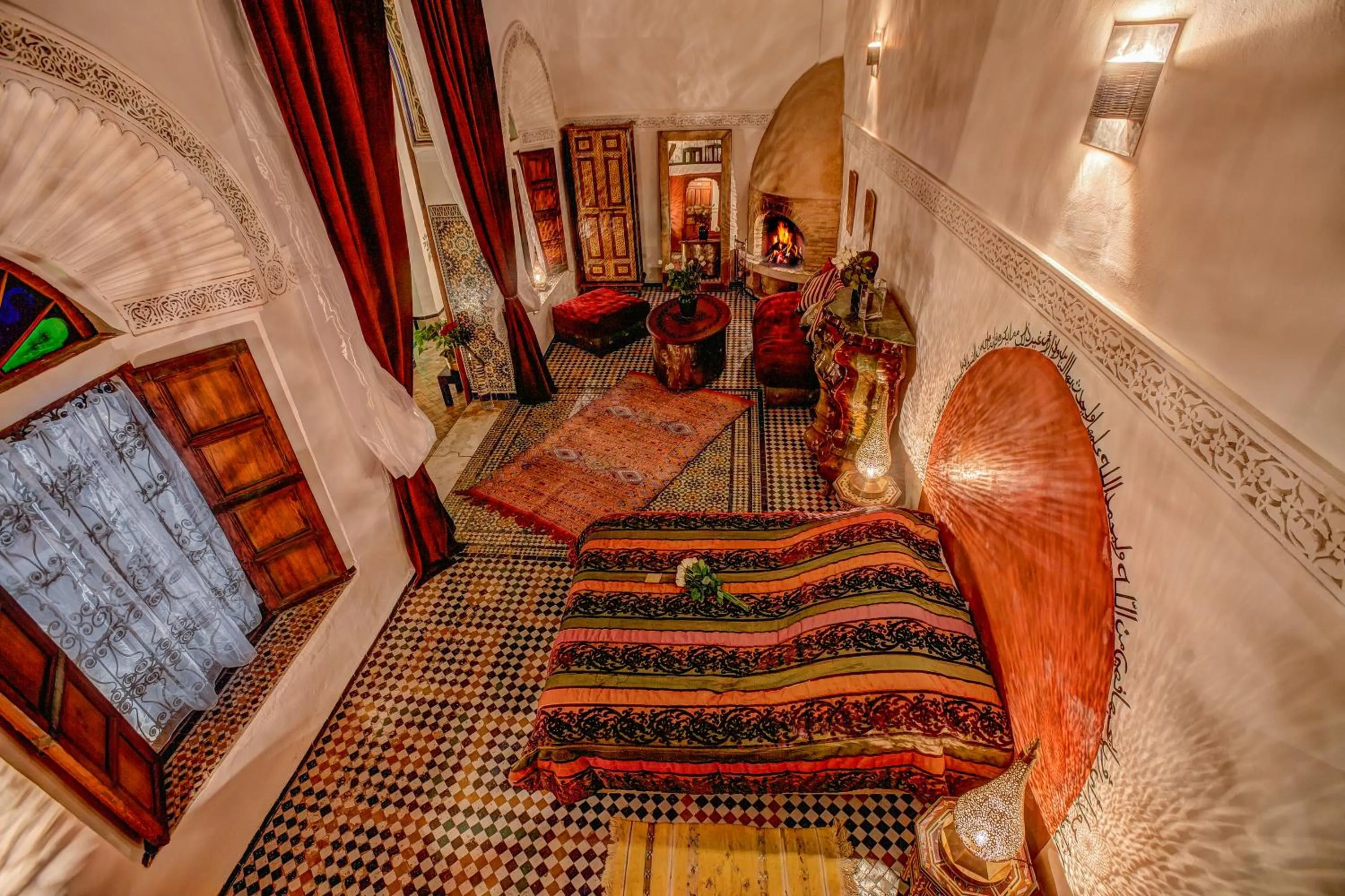 Photo of the whole room in Riad Almaz