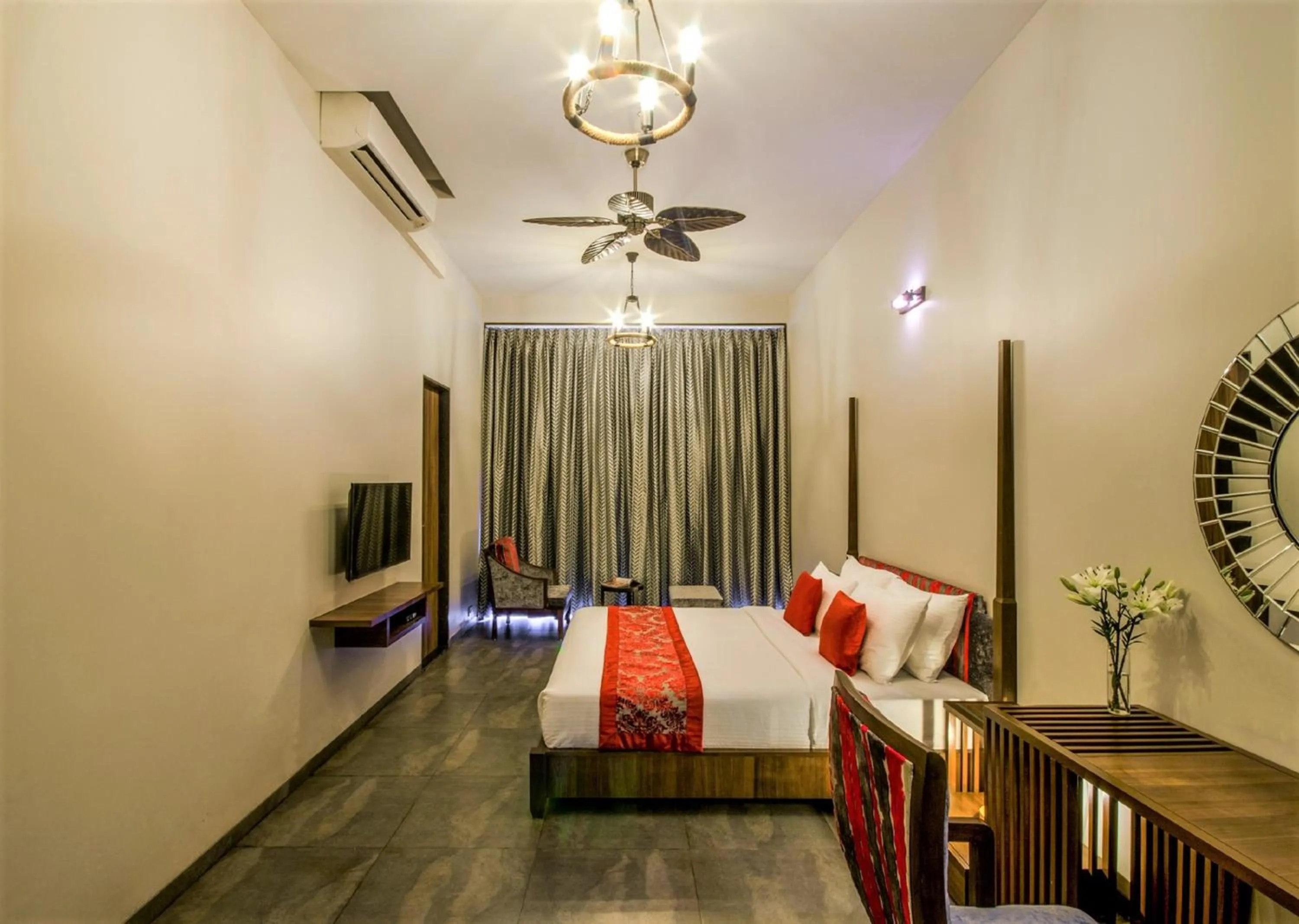 Photo of the whole room, Bed in Zense Candolim