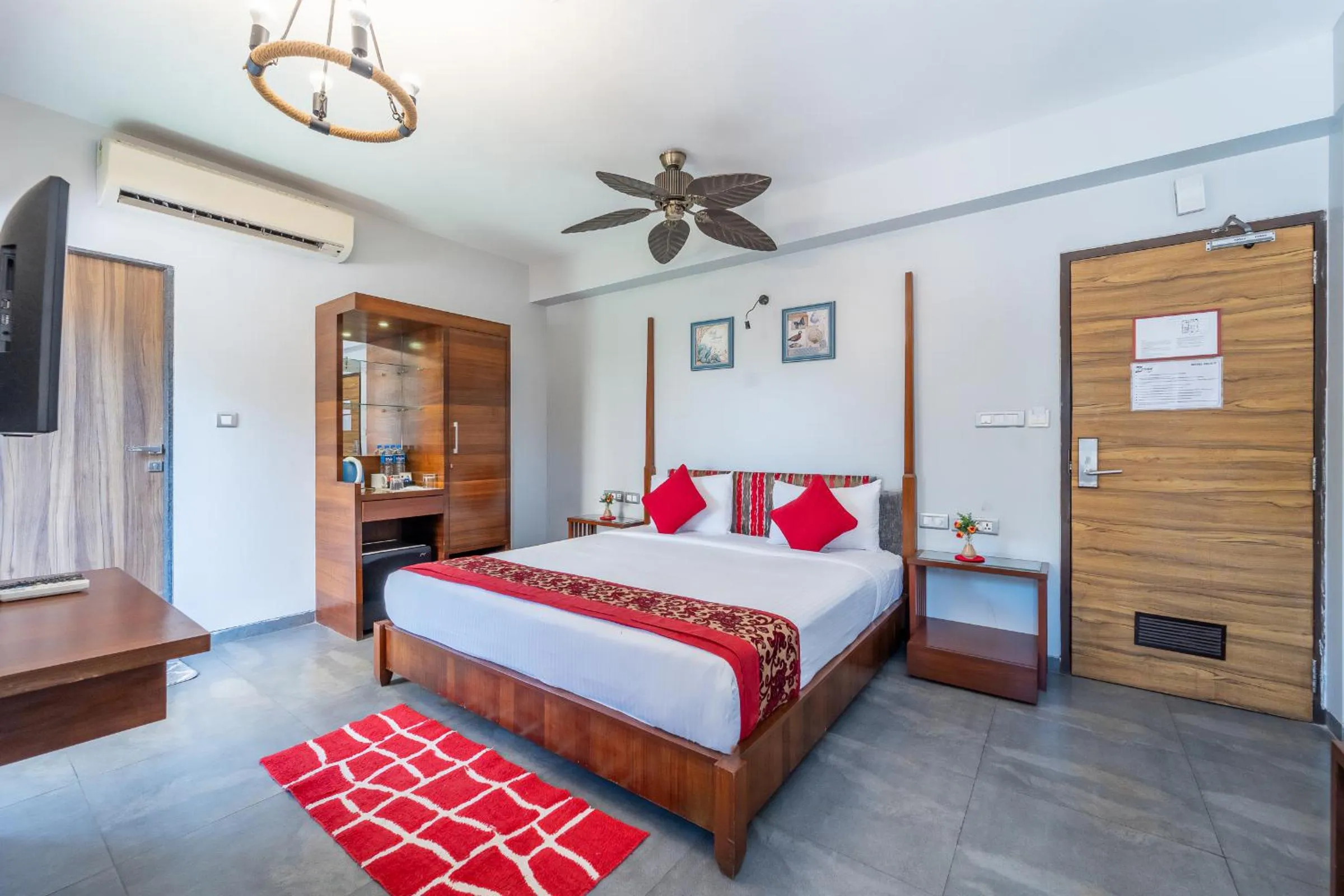 Bed in Zense Candolim