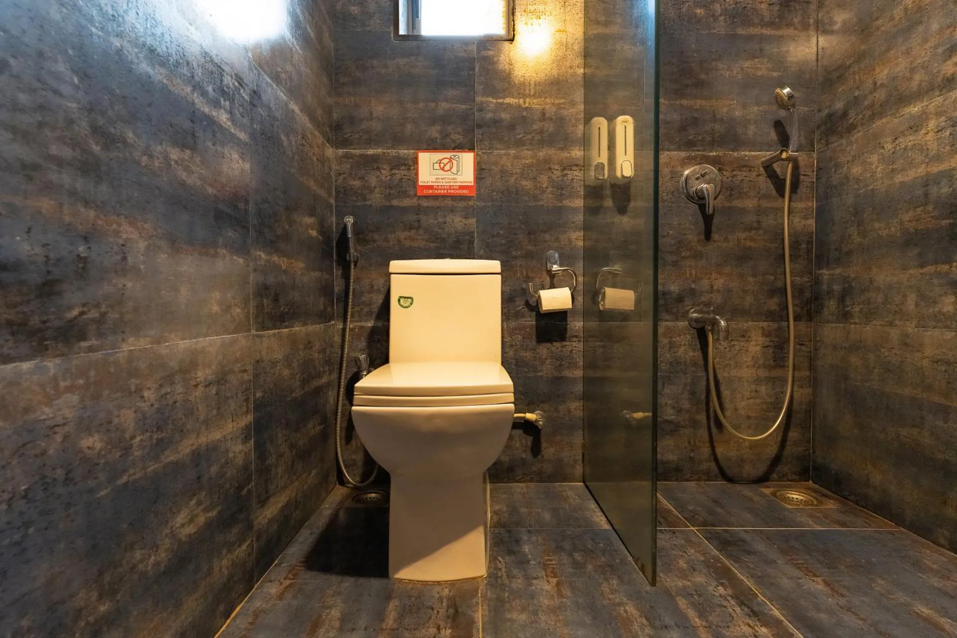 Bathroom in Zense Candolim