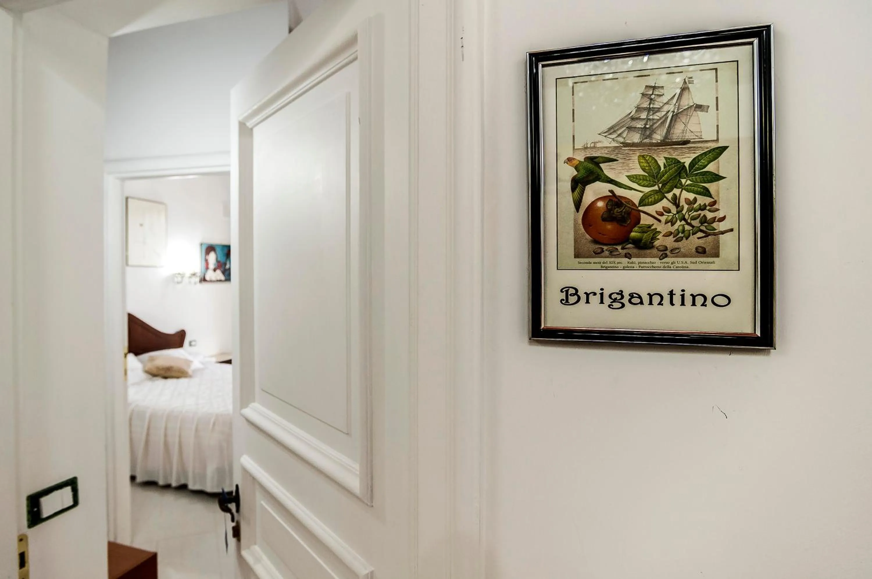 Decorative detail, Bed in Il Veliero B&B