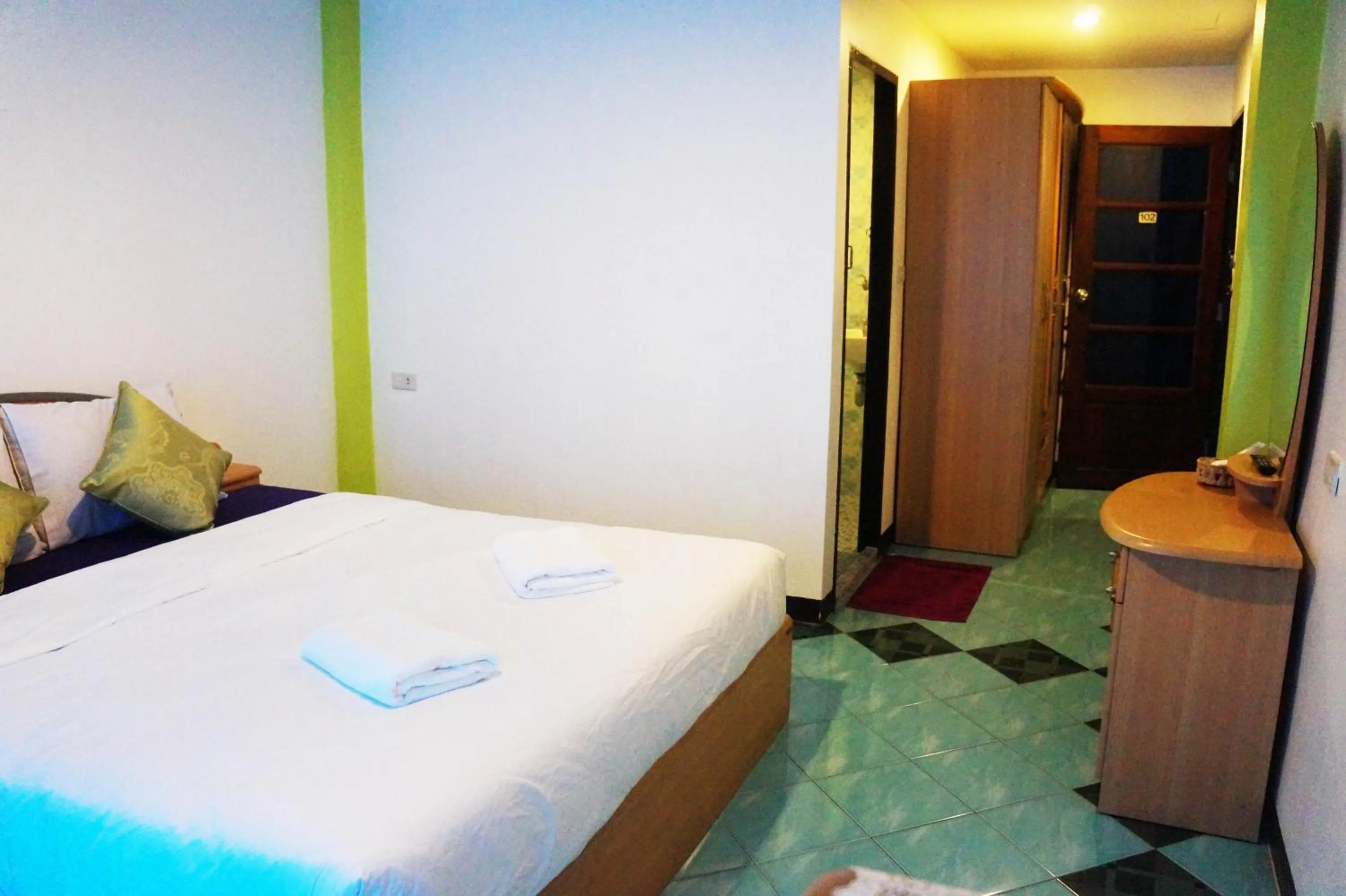 Photo of the whole room, Bed in Nong Guest House