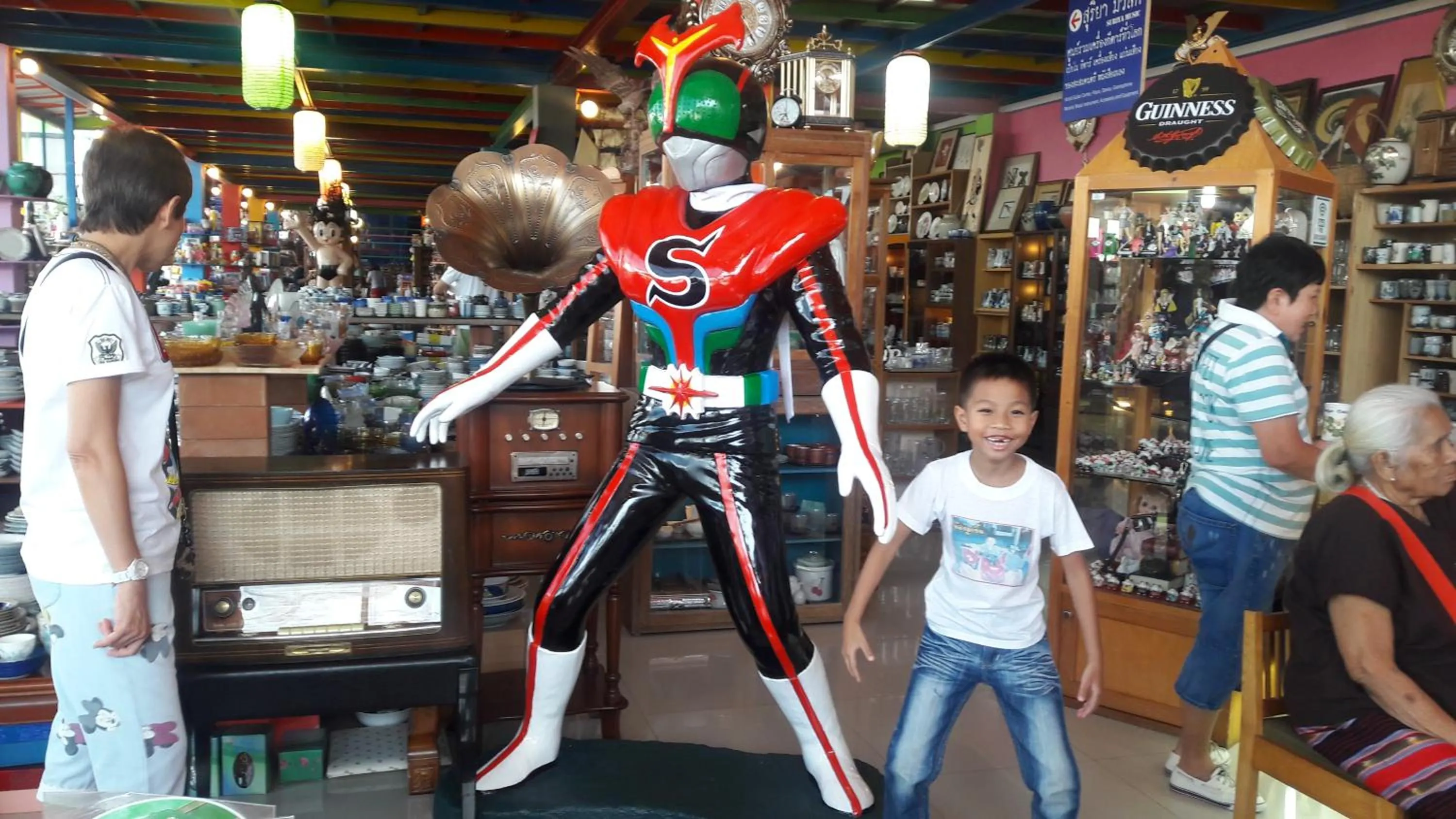 People in Nong Guest House