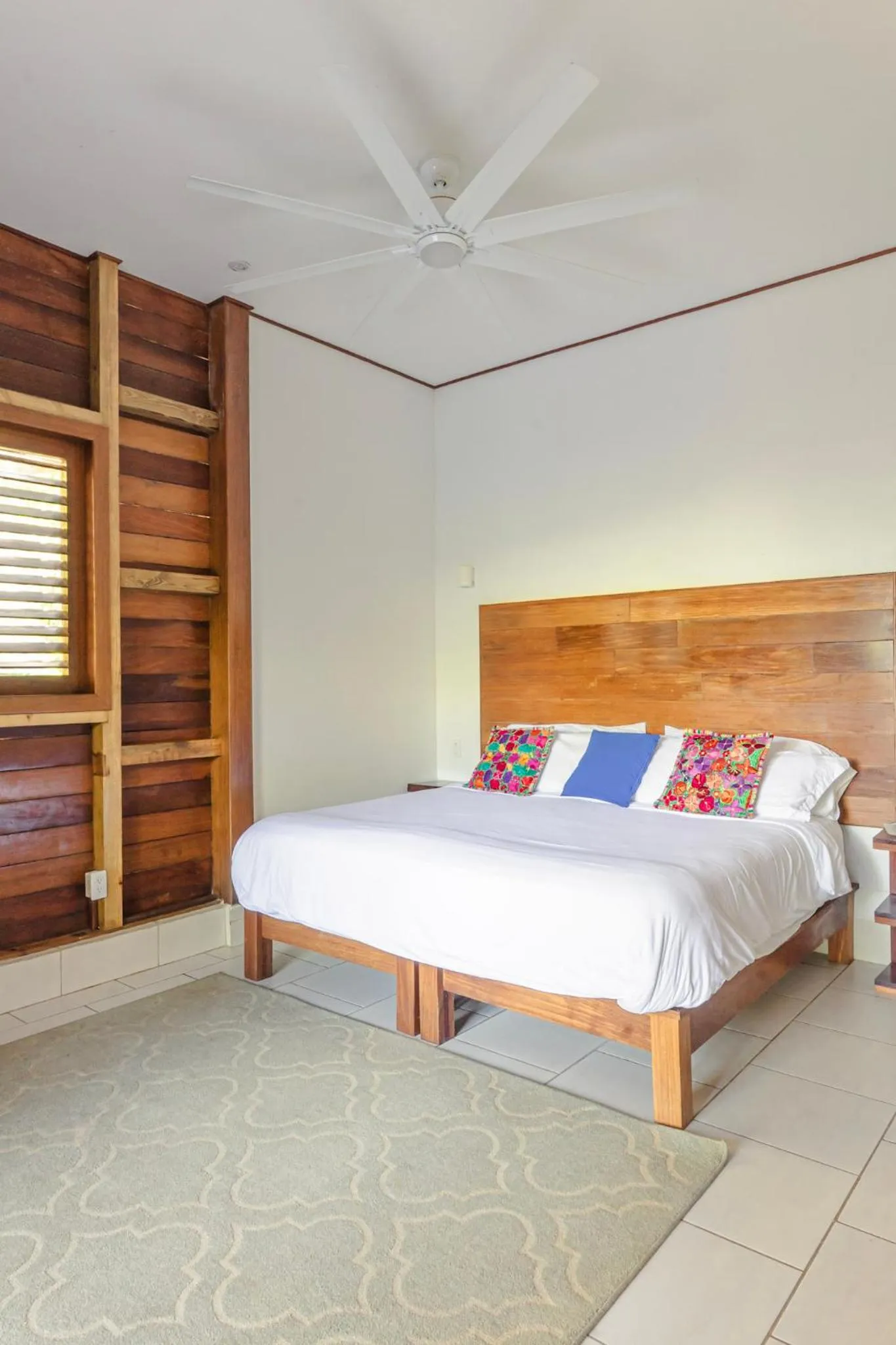 Bed in The Hummingbird