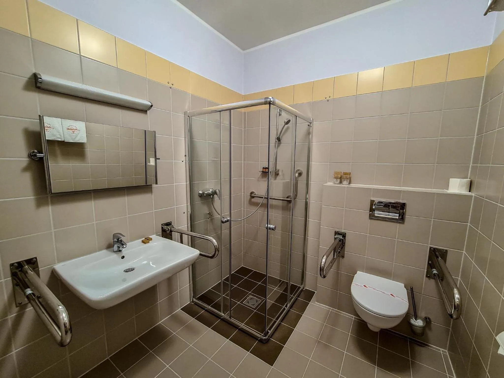 Antonińska Hotel & Apartamenty