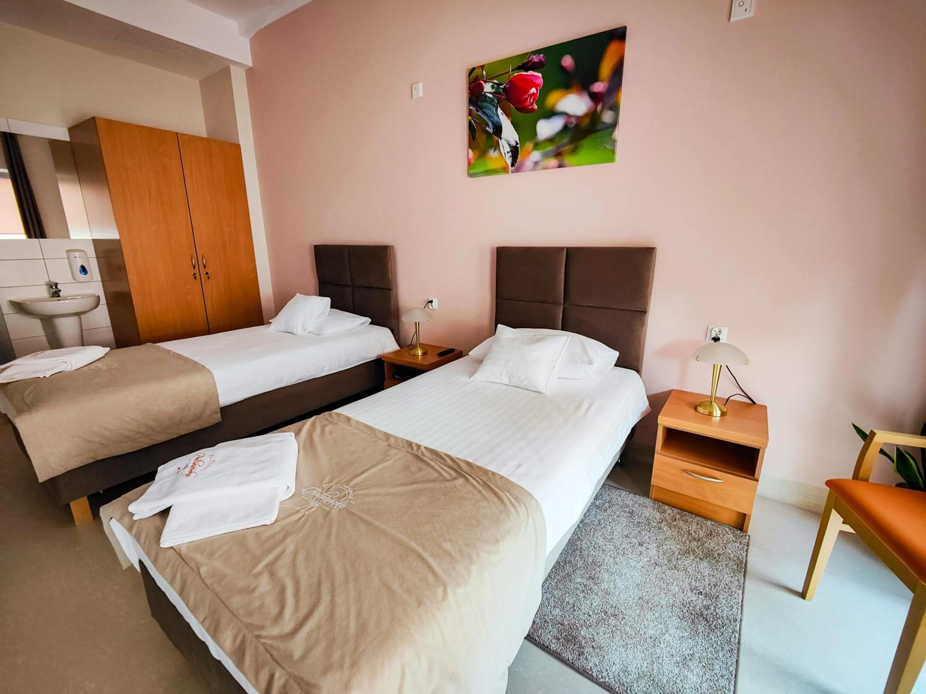 Bed in Antonińska Hotel & Apartamenty