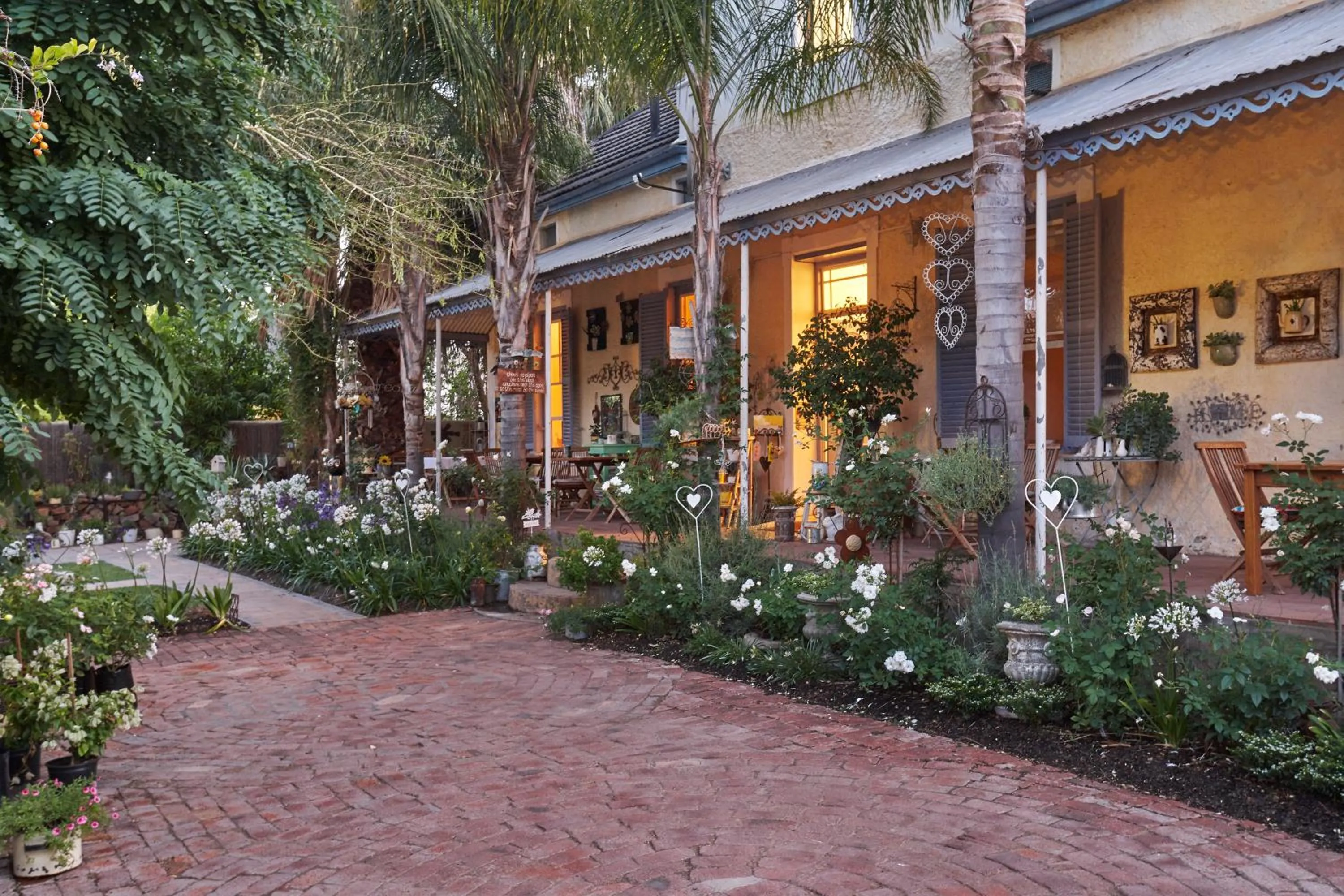 Property building in Yellow Aloe