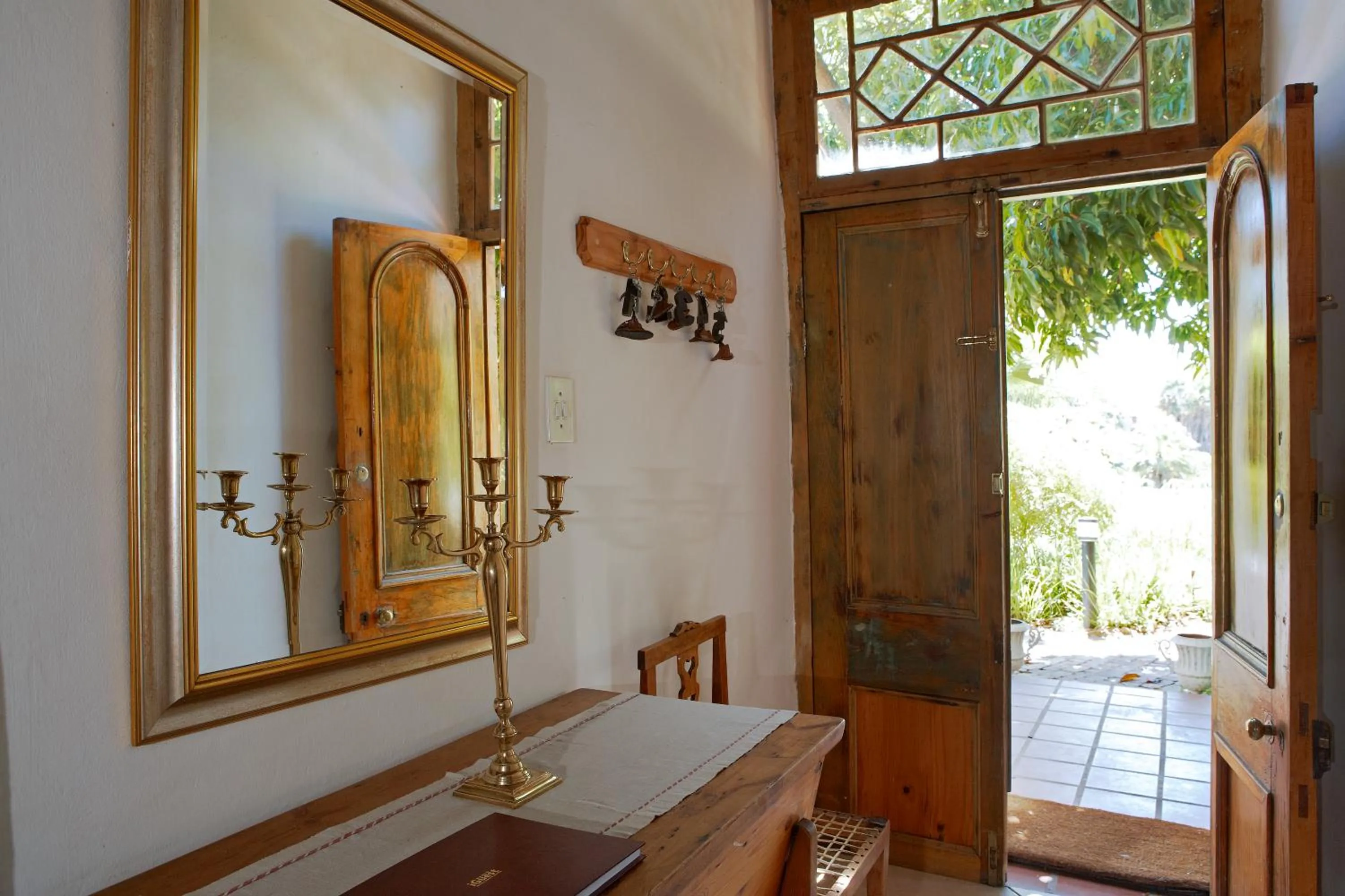 Facade/entrance in Yellow Aloe