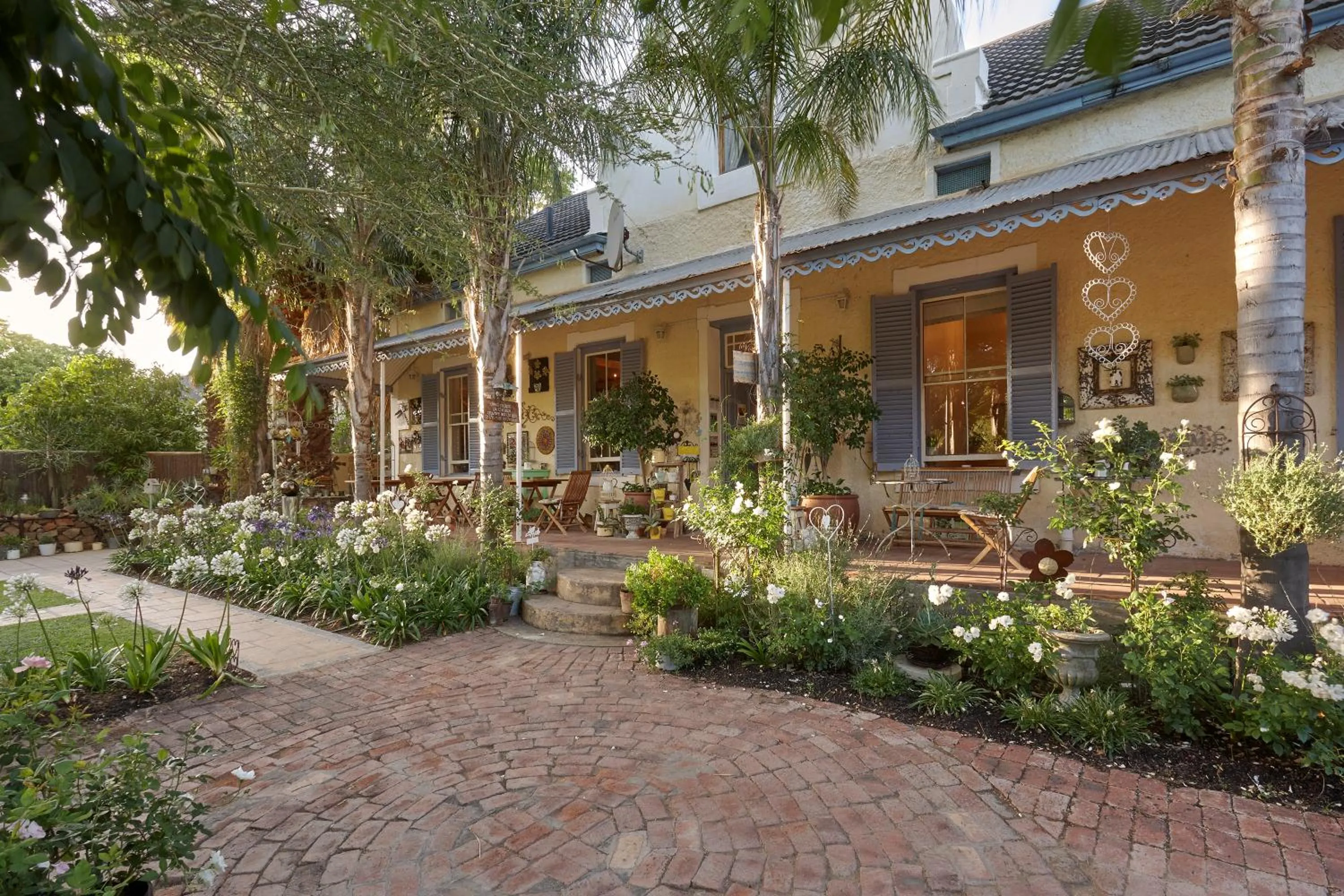 Property building in Yellow Aloe