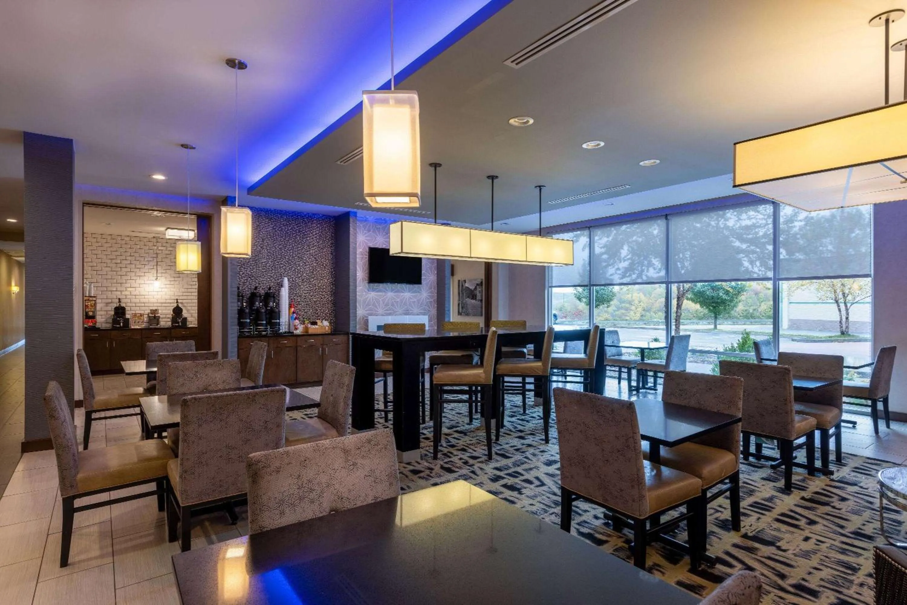 Breakfast in La Quinta by Wyndham Morgantown