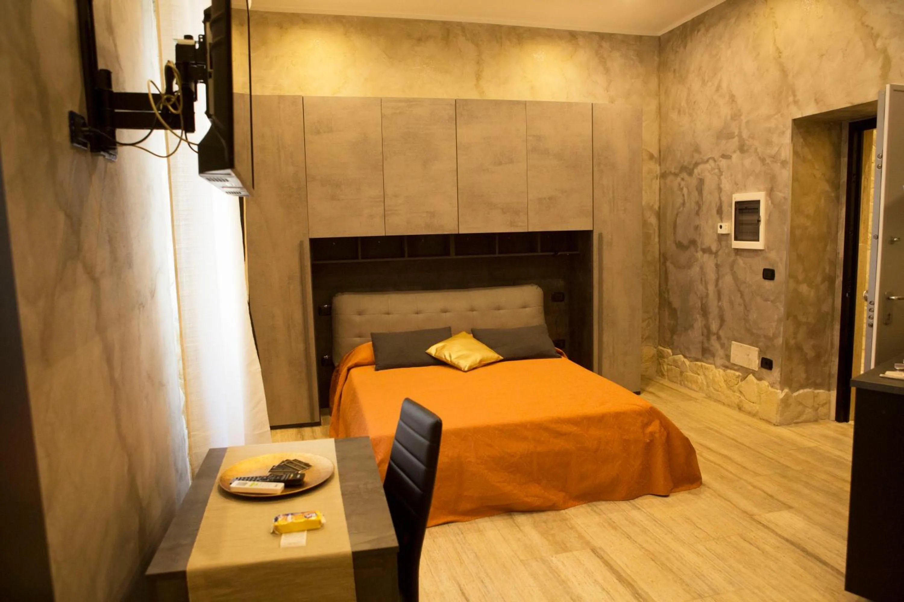 Photo of the whole room, Bed in Jadore Monic