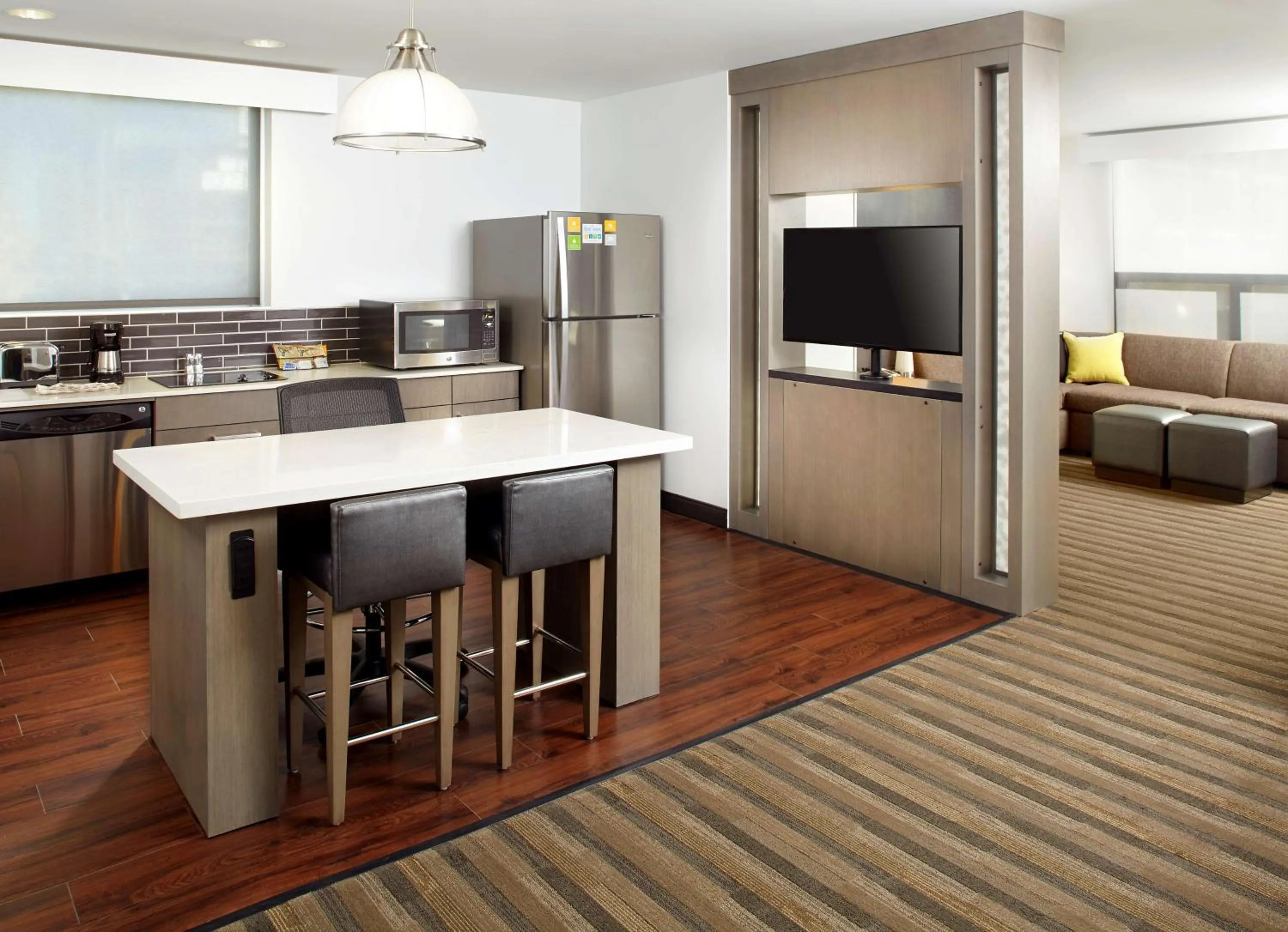 Photo of the whole room in Hyatt House Denver Lakewood Belmar