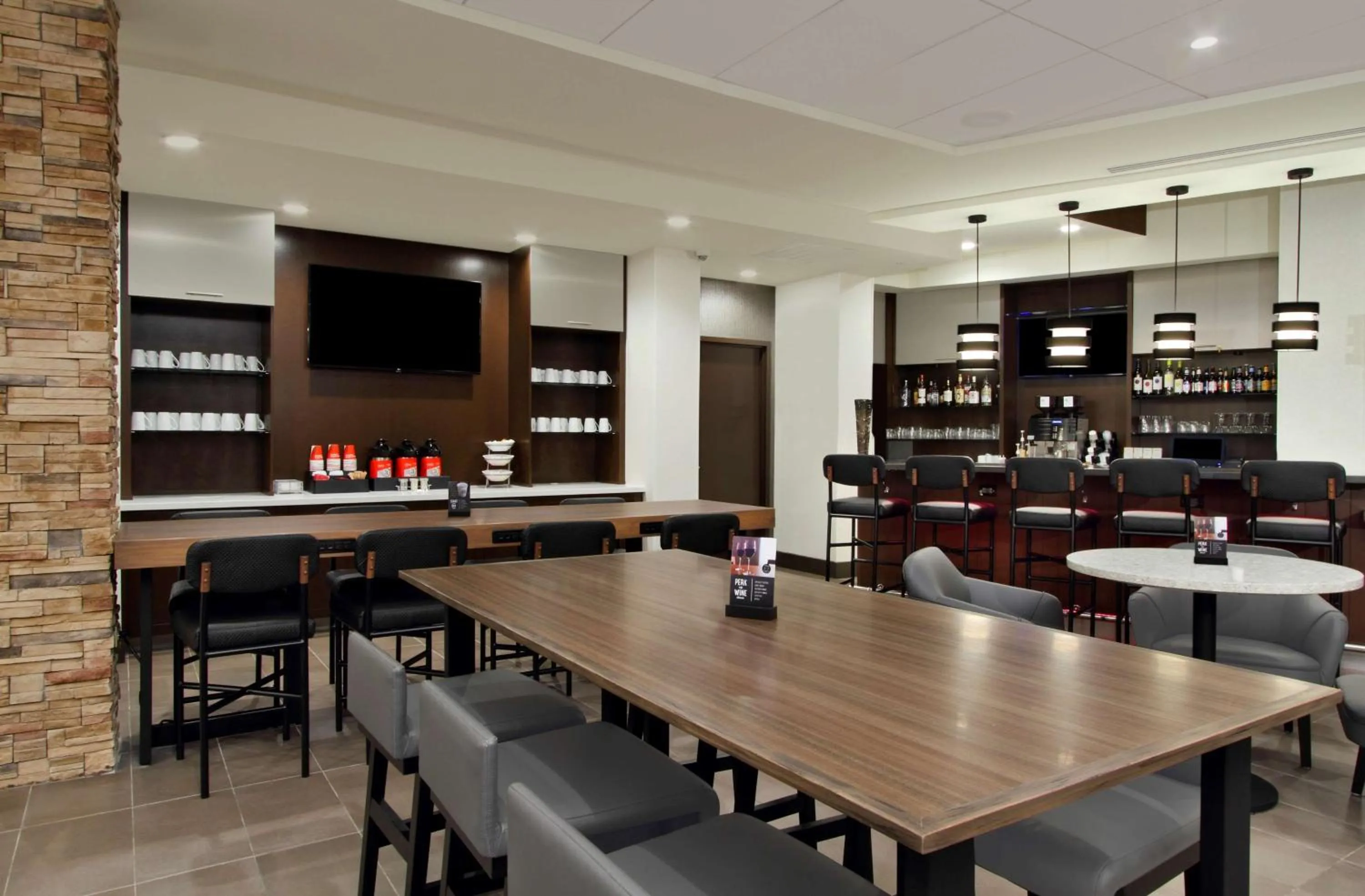Lounge or bar in Hyatt Place Houston/Katy