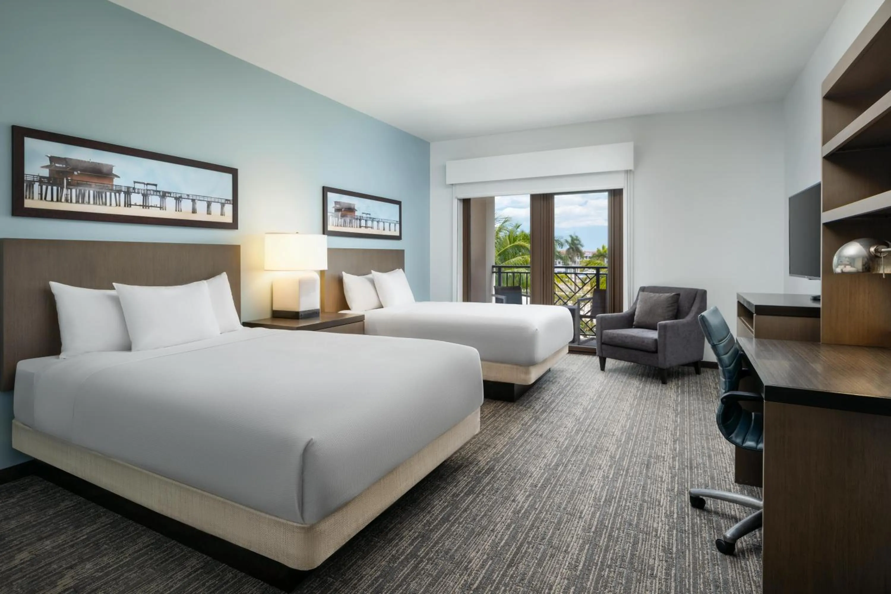 Bedroom, Bed in Hyatt House Naples 5th Avenue