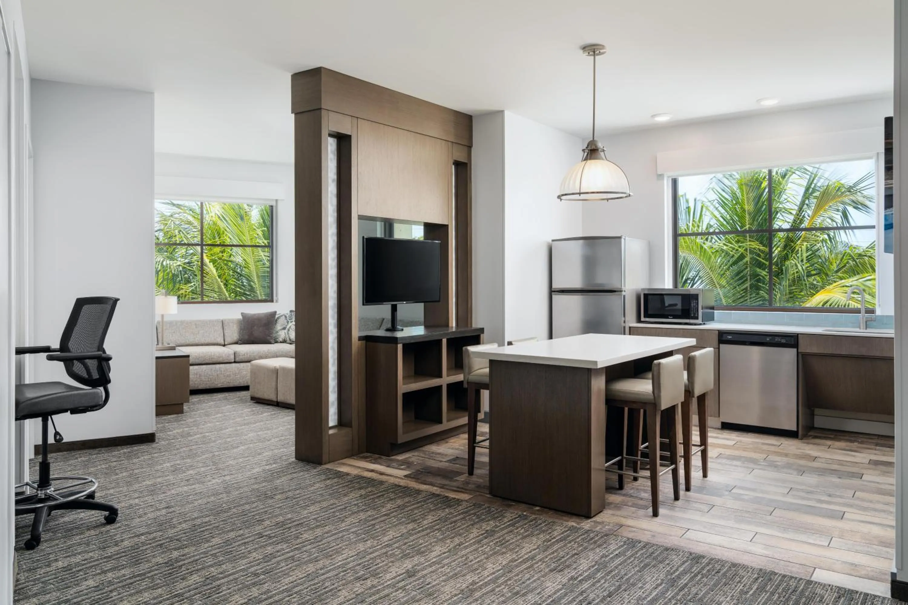 Photo of the whole room in Hyatt House Naples 5th Avenue