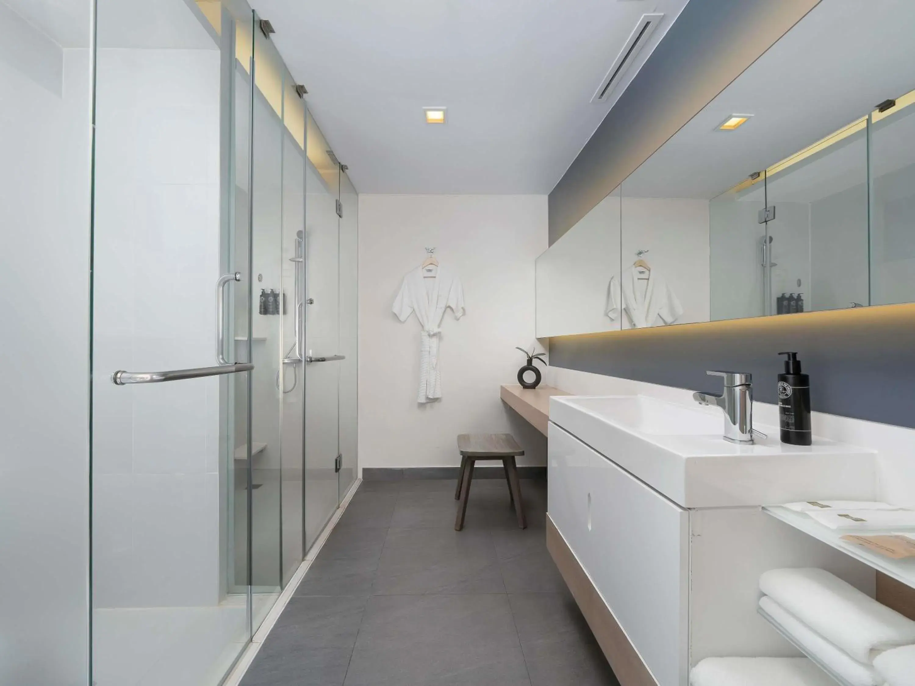 King Suite with Balcony and Sea View in Andaman Beach Hotel Phuket - Handwritten Collection King Suite with Balcony and Sea View in Andaman Beach Hotel Phuket - Handwritten Collection