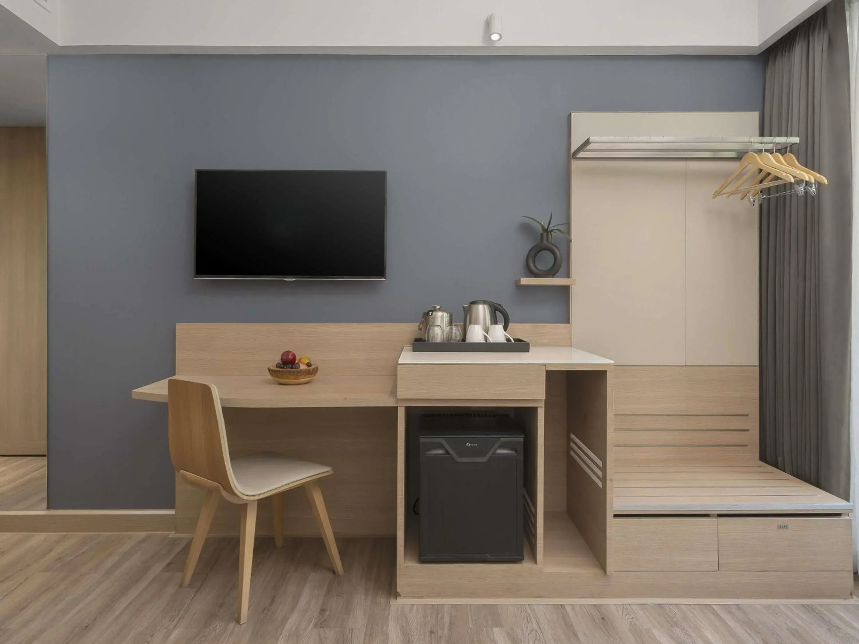 Deluxe King Room with Balcony and Sea View in Andaman Beach Hotel Phuket - Handwritten Collection Deluxe King Room with Balcony and Sea View in Andaman Beach Hotel Phuket - Handwritten Collection