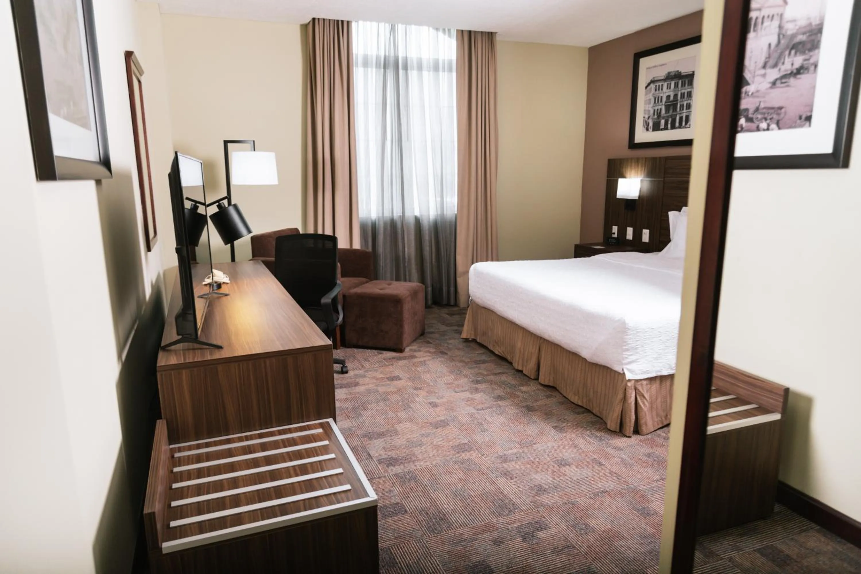 Bed in Hampton Inn Tampico Zona Dorada