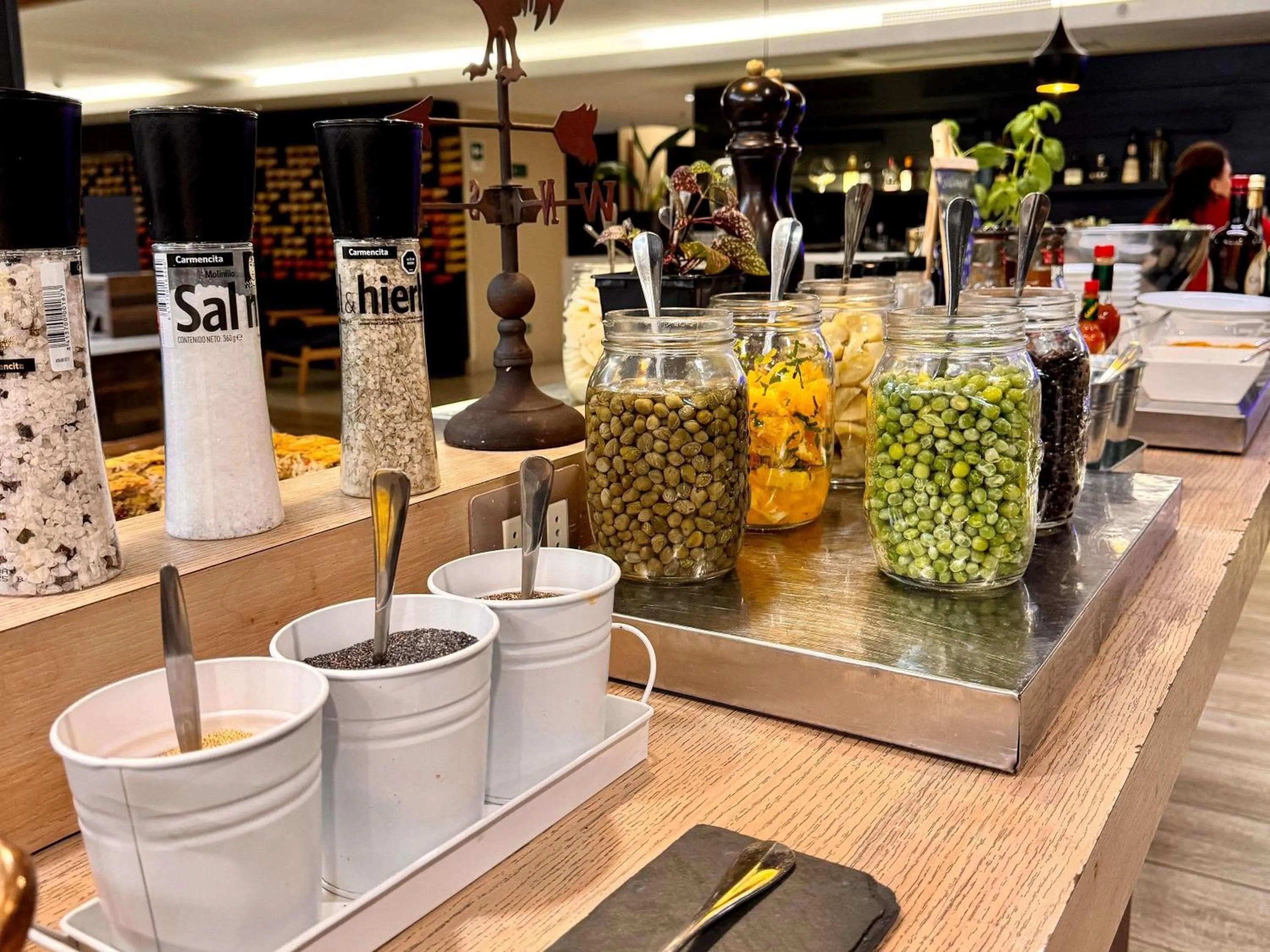 Restaurant/places to eat in Mercure Concepcion