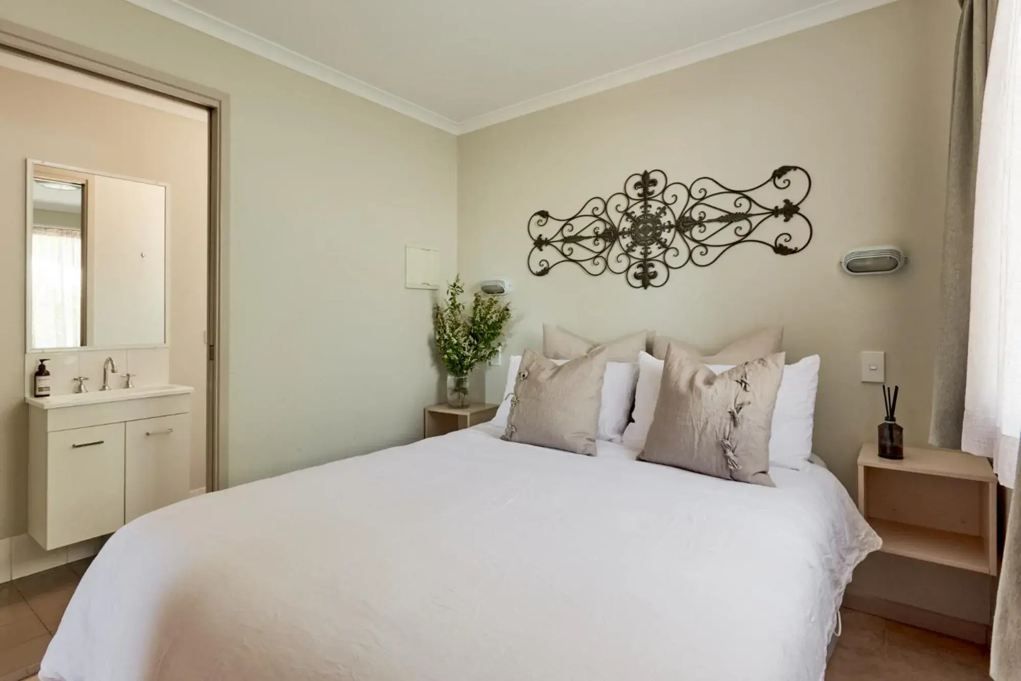 One-Bedroom Villa in Tenterfield Lodge Caravan Park One-Bedroom Villa in Tenterfield Lodge Caravan Park