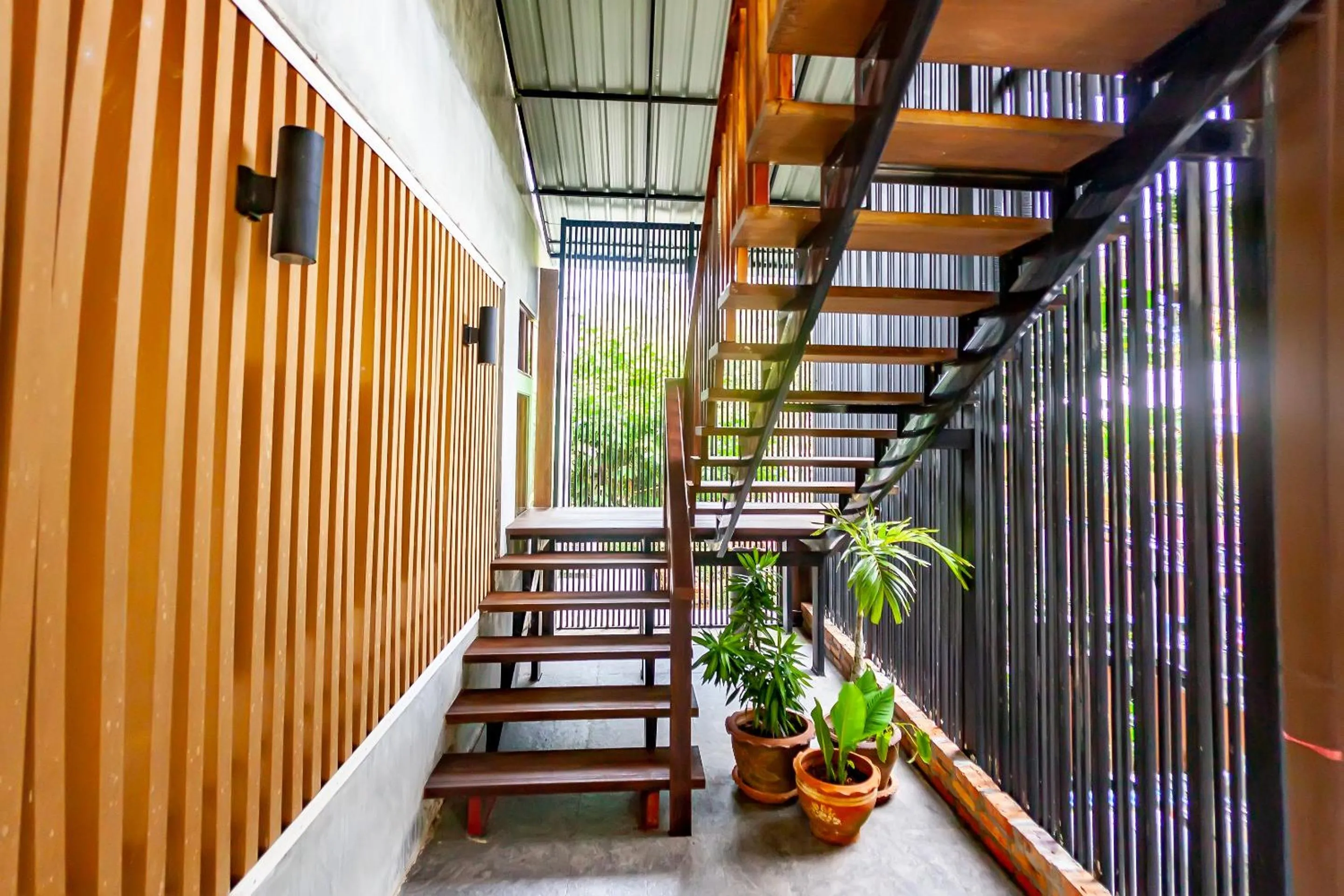 Lobby or reception in Tonmai Suites