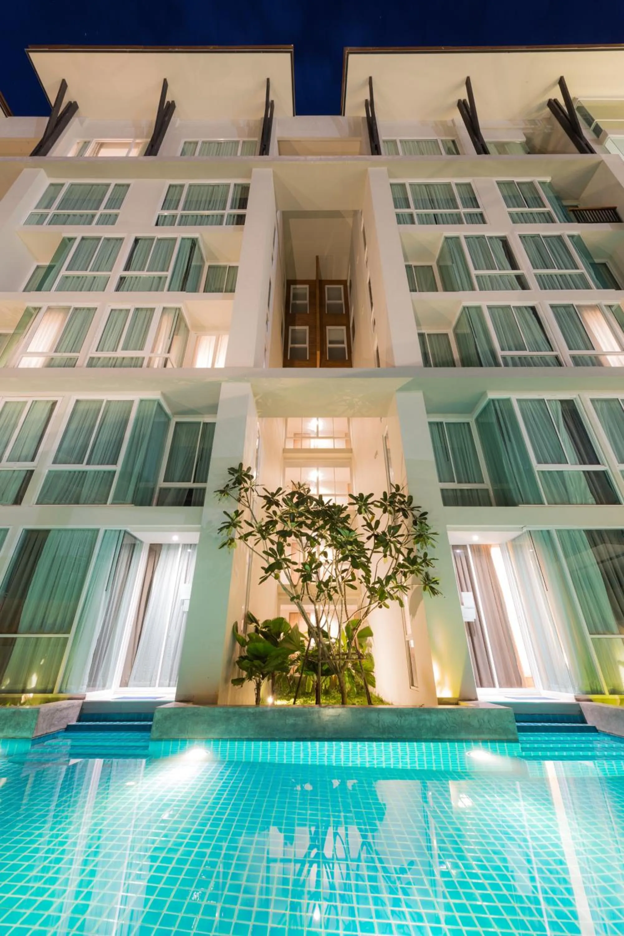 Swimming pool in Grand Vista Hotel Chiangrai