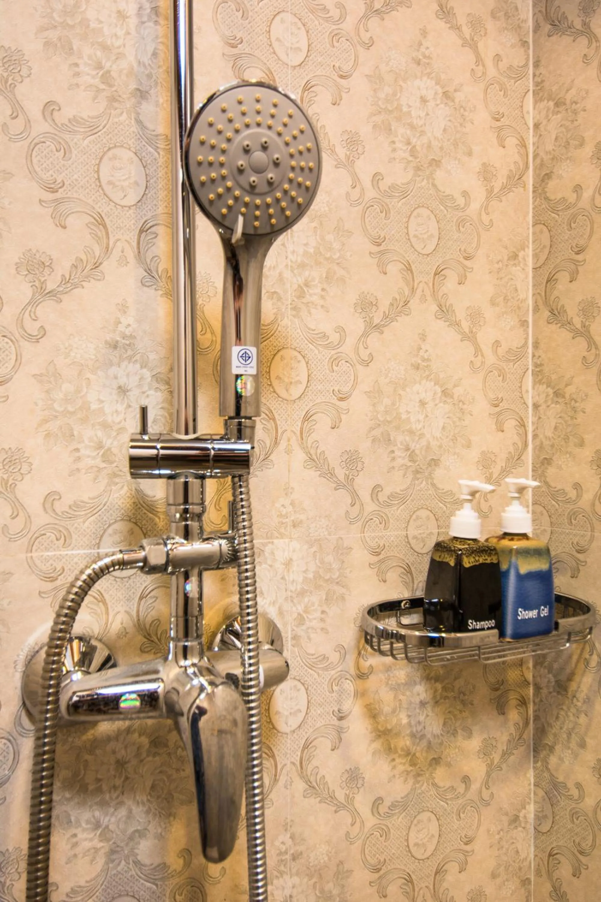 Shower in Villa Ang Thong