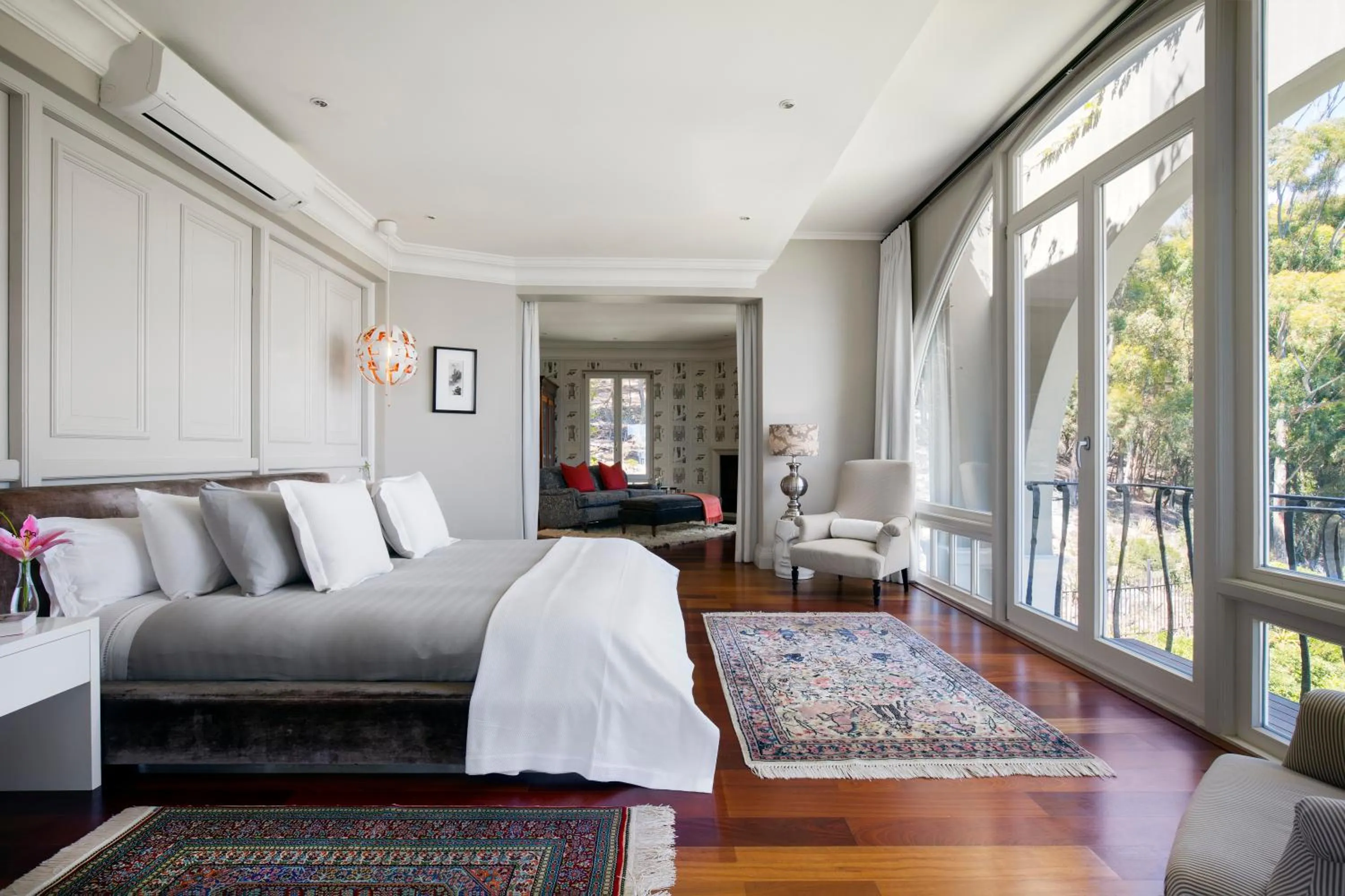 Bed in 21 Nettleton Boutique Hotel & Luxury Residence