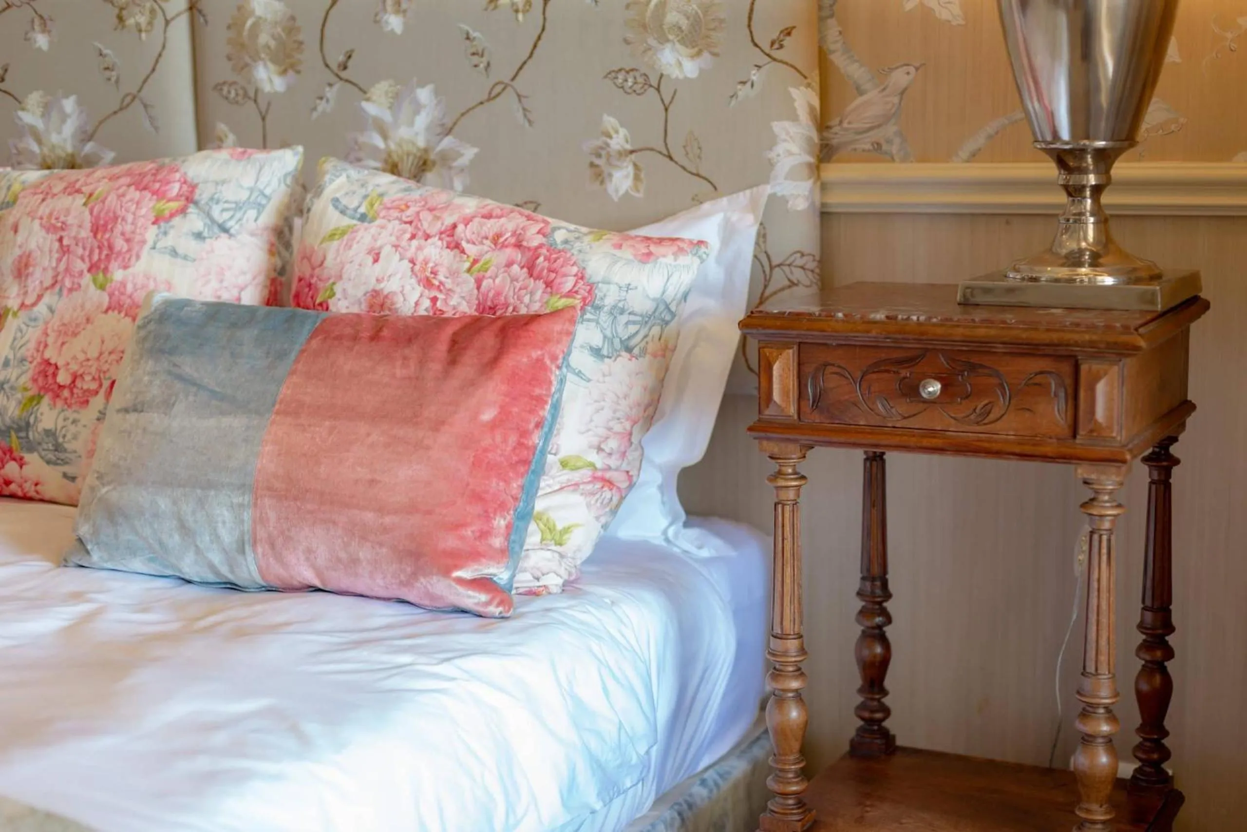 Bed in 21 Nettleton Boutique Hotel & Luxury Residence