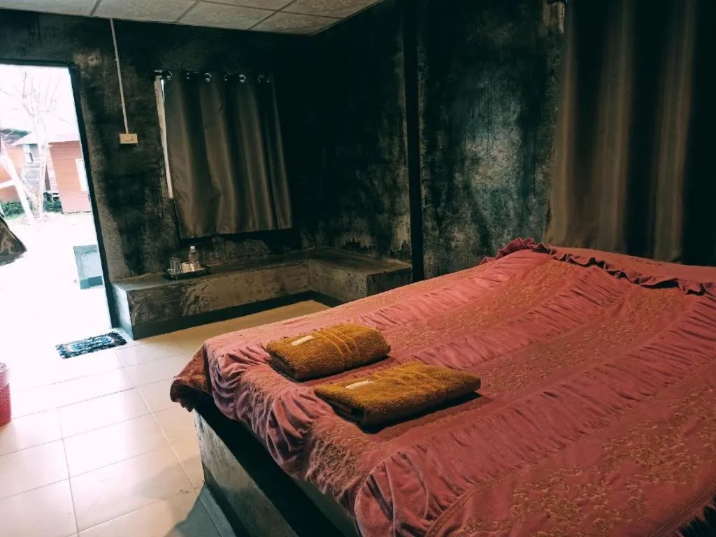 Bed in Pai Forest Resort