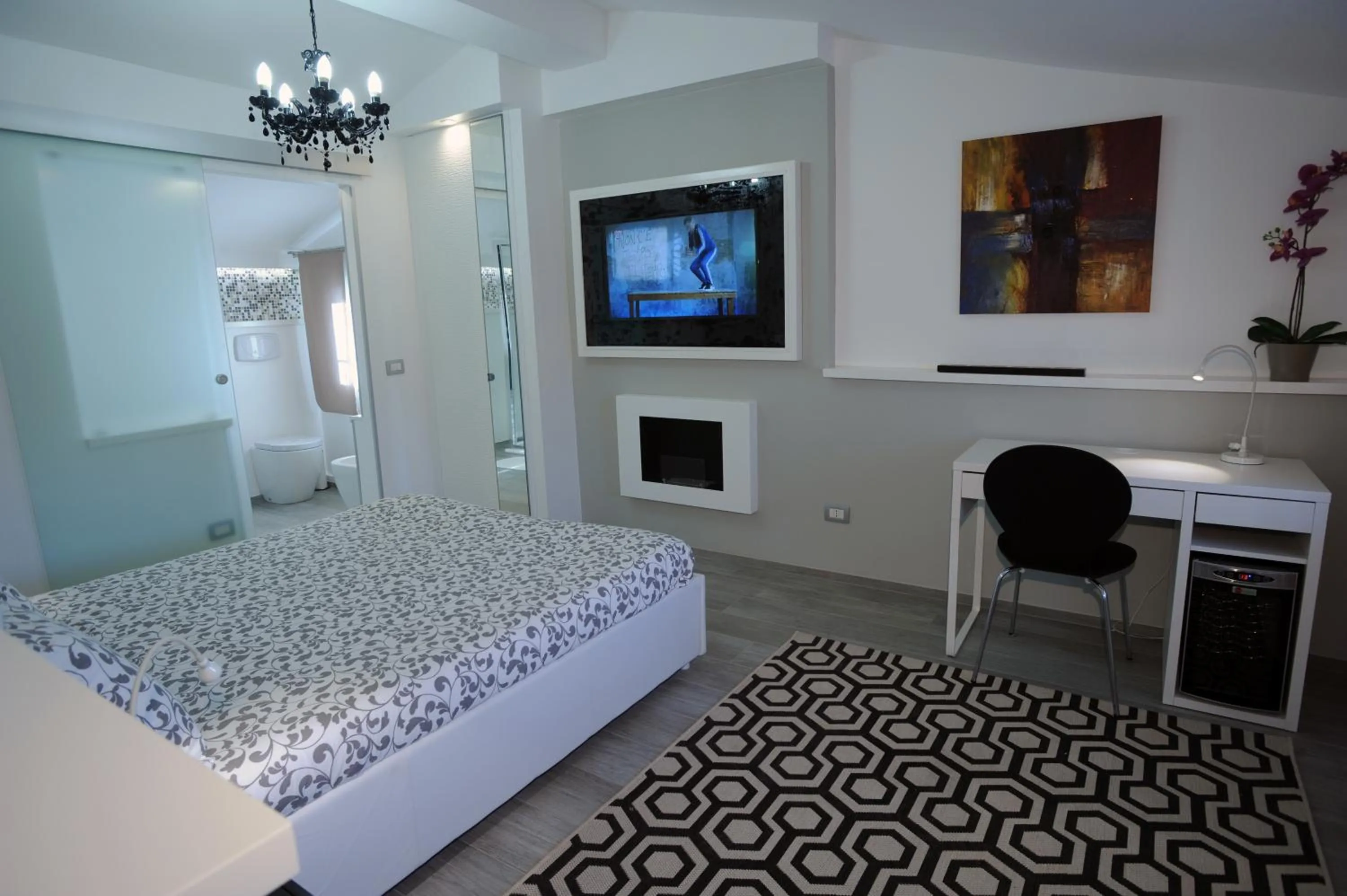 Photo of the whole room in H5-5H Luxury Room