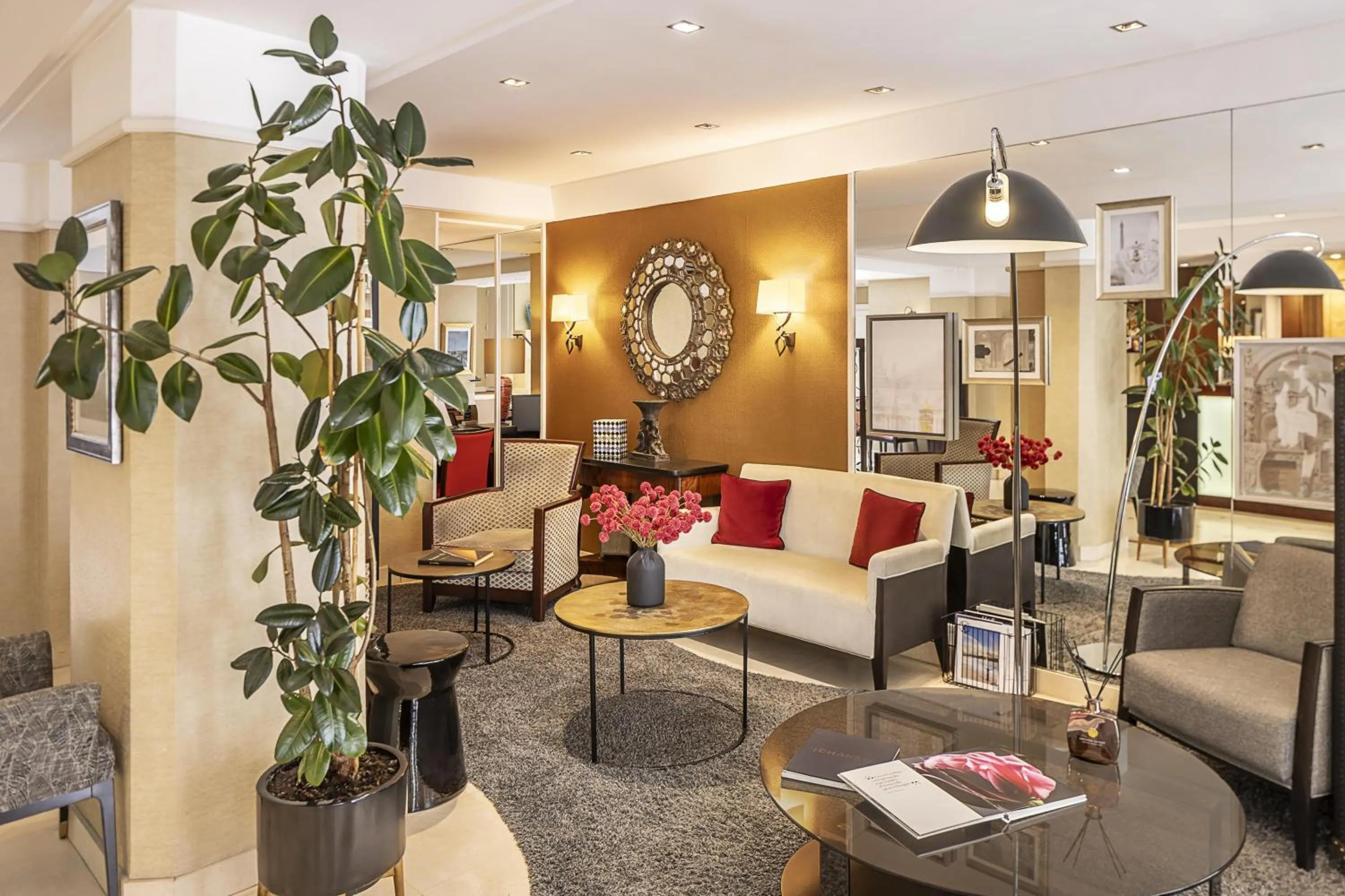 Lobby or reception in Best Western Plus Hotel Sydney Opera