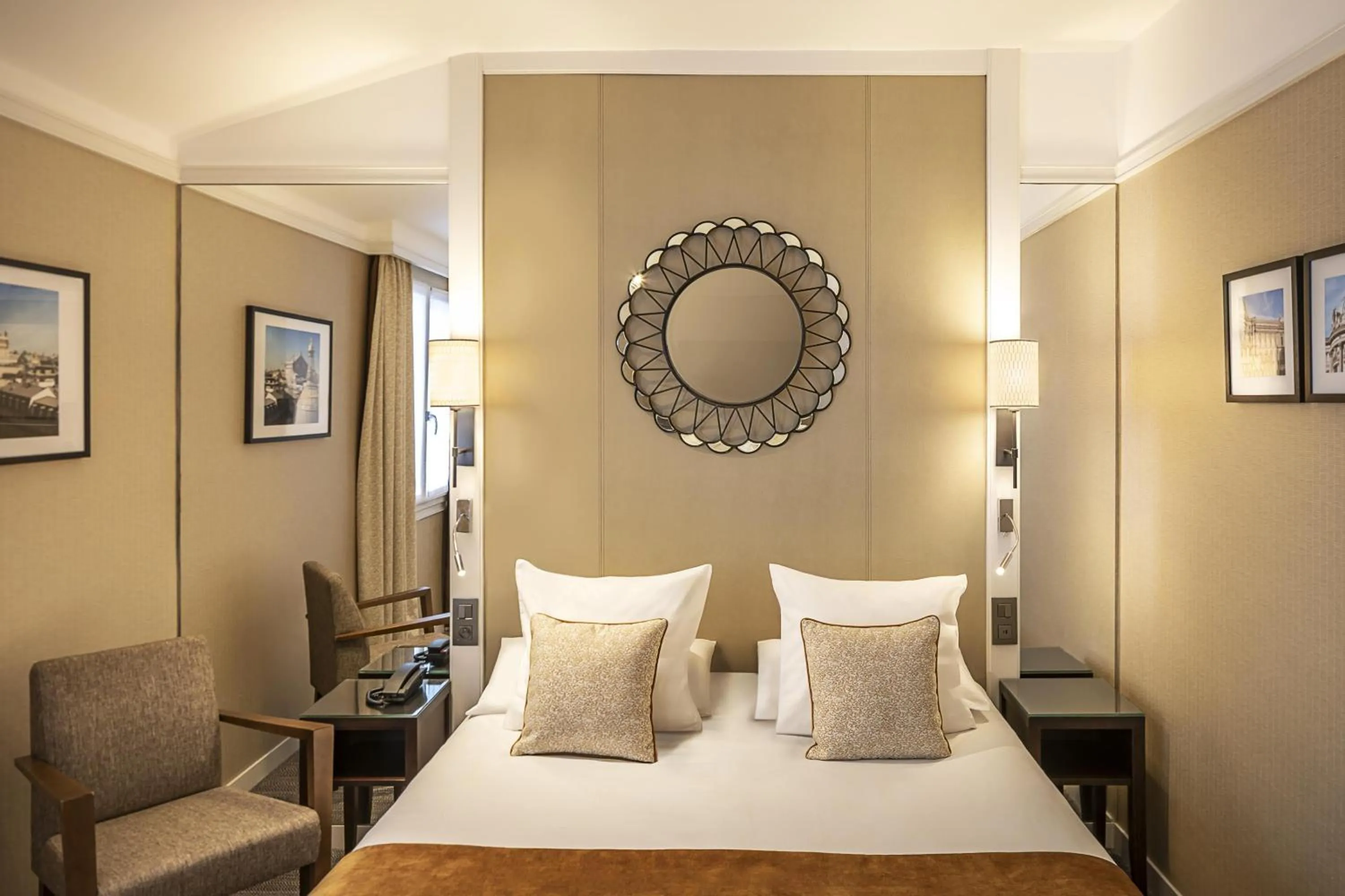 Bedroom, Bed in Best Western Plus Hotel Sydney Opera