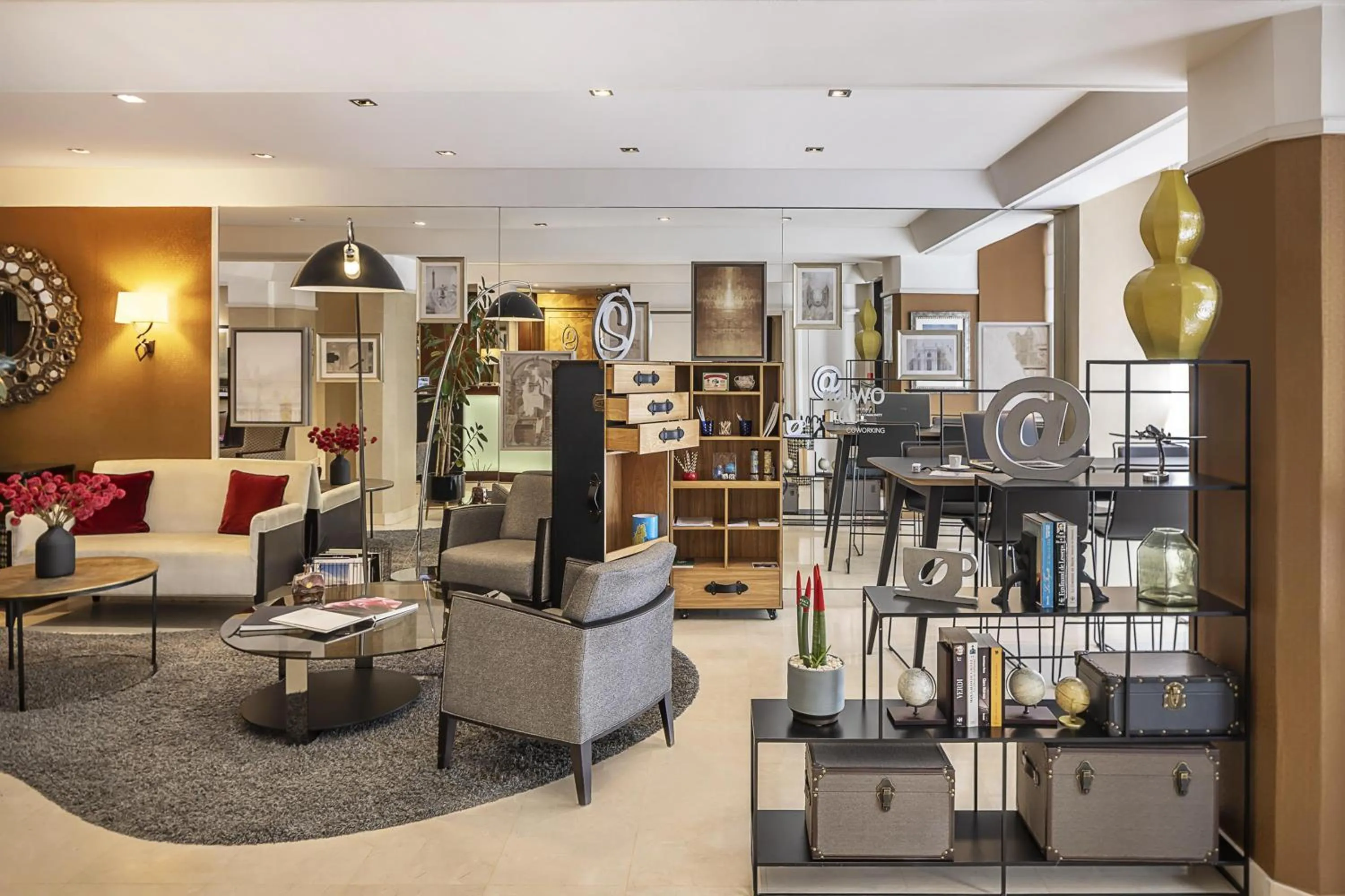 Lobby or reception in Best Western Plus Hotel Sydney Opera