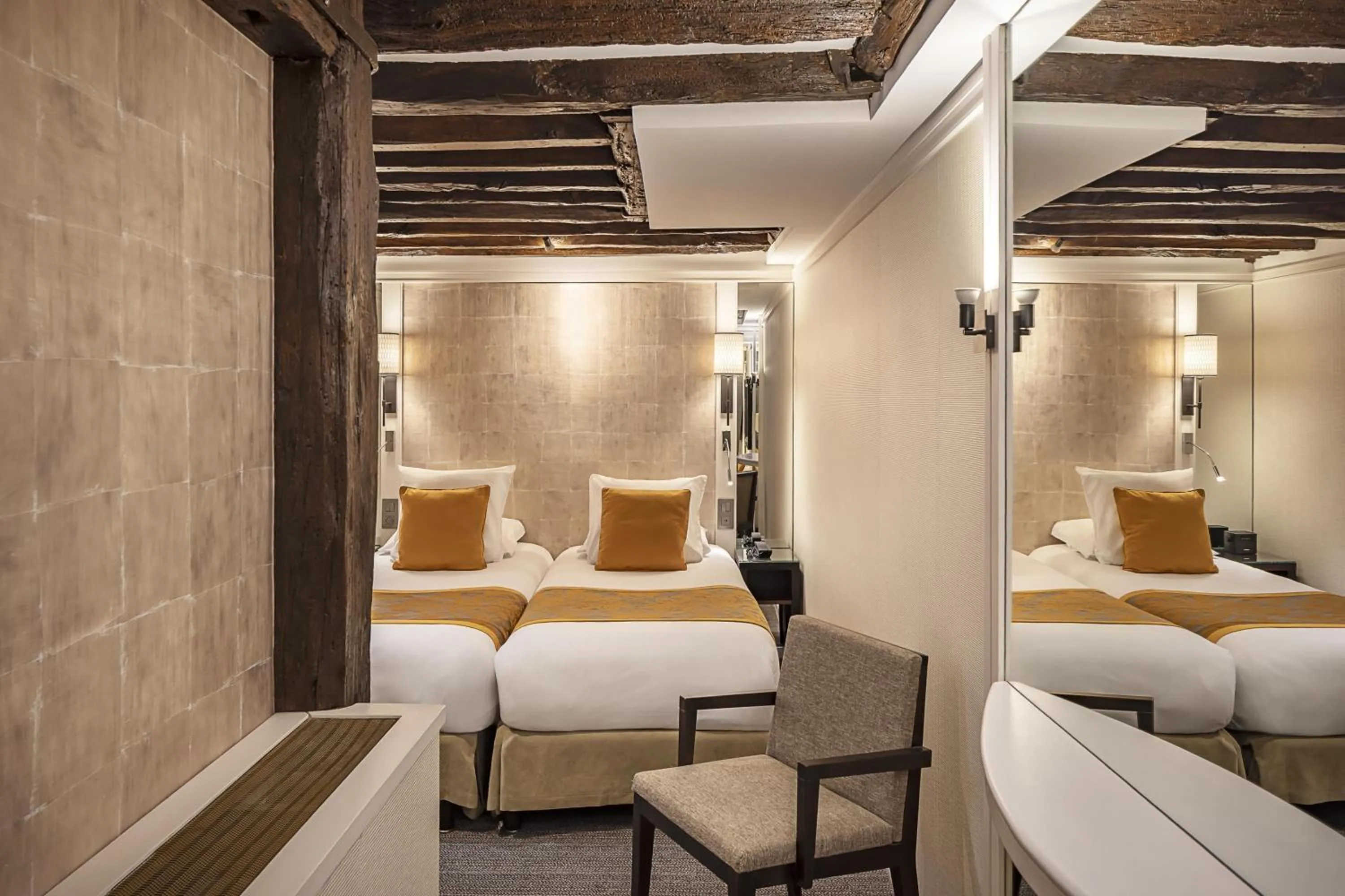 Bedroom, Bed in Best Western Plus Hotel Sydney Opera