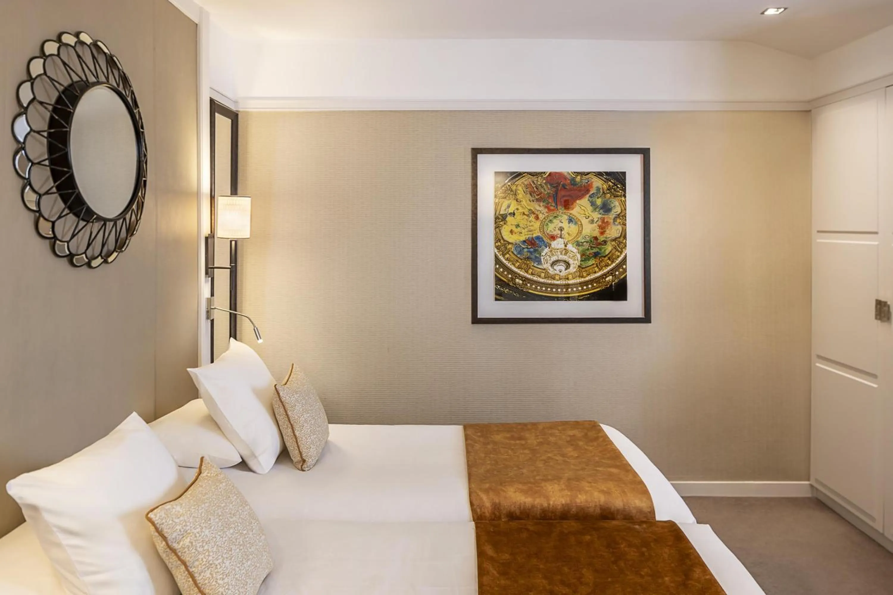 Bedroom, Bed in Best Western Plus Hotel Sydney Opera