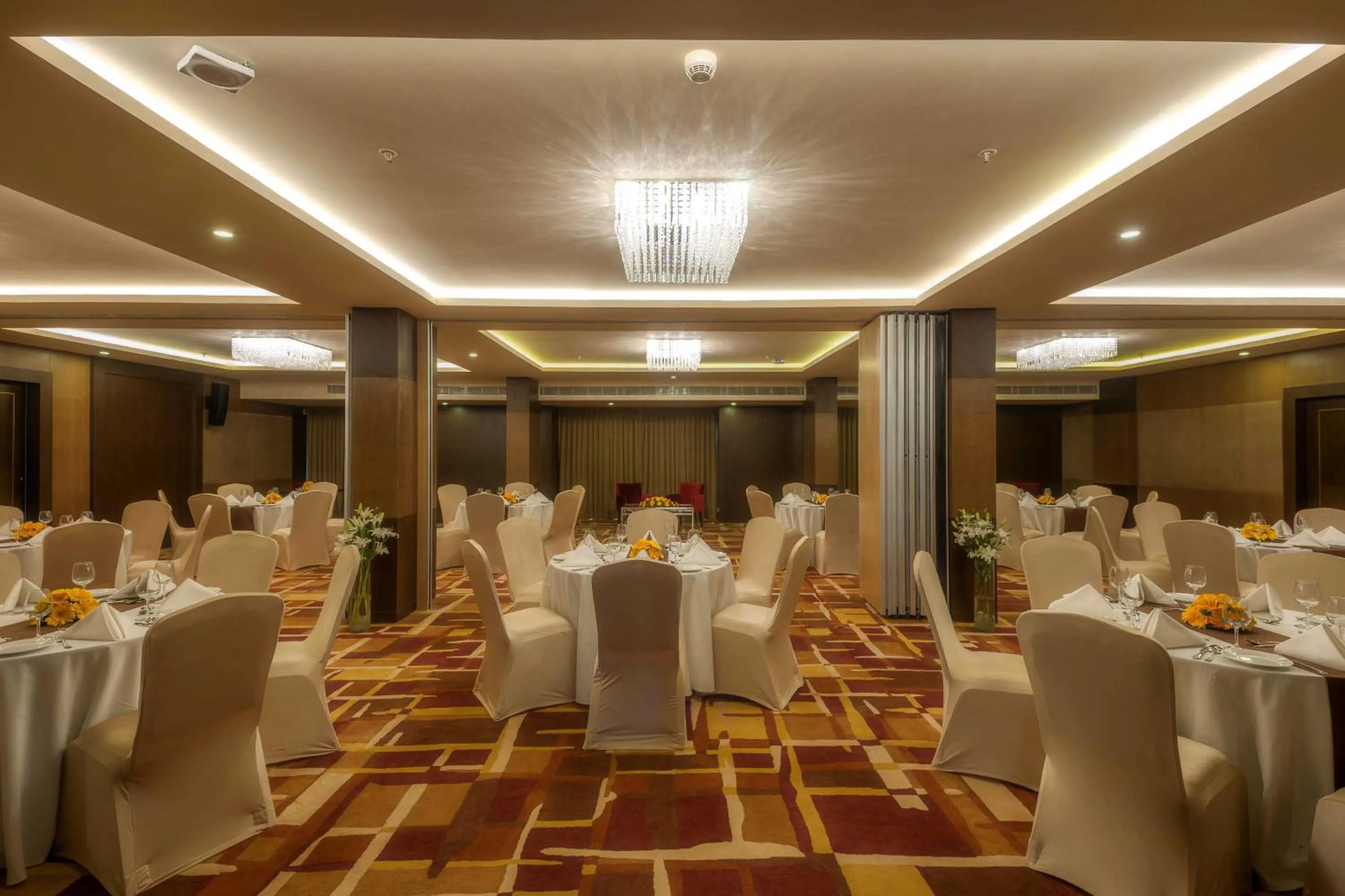 Banquet/Function facilities in Days Hotel by Wyndham Chennai OMR