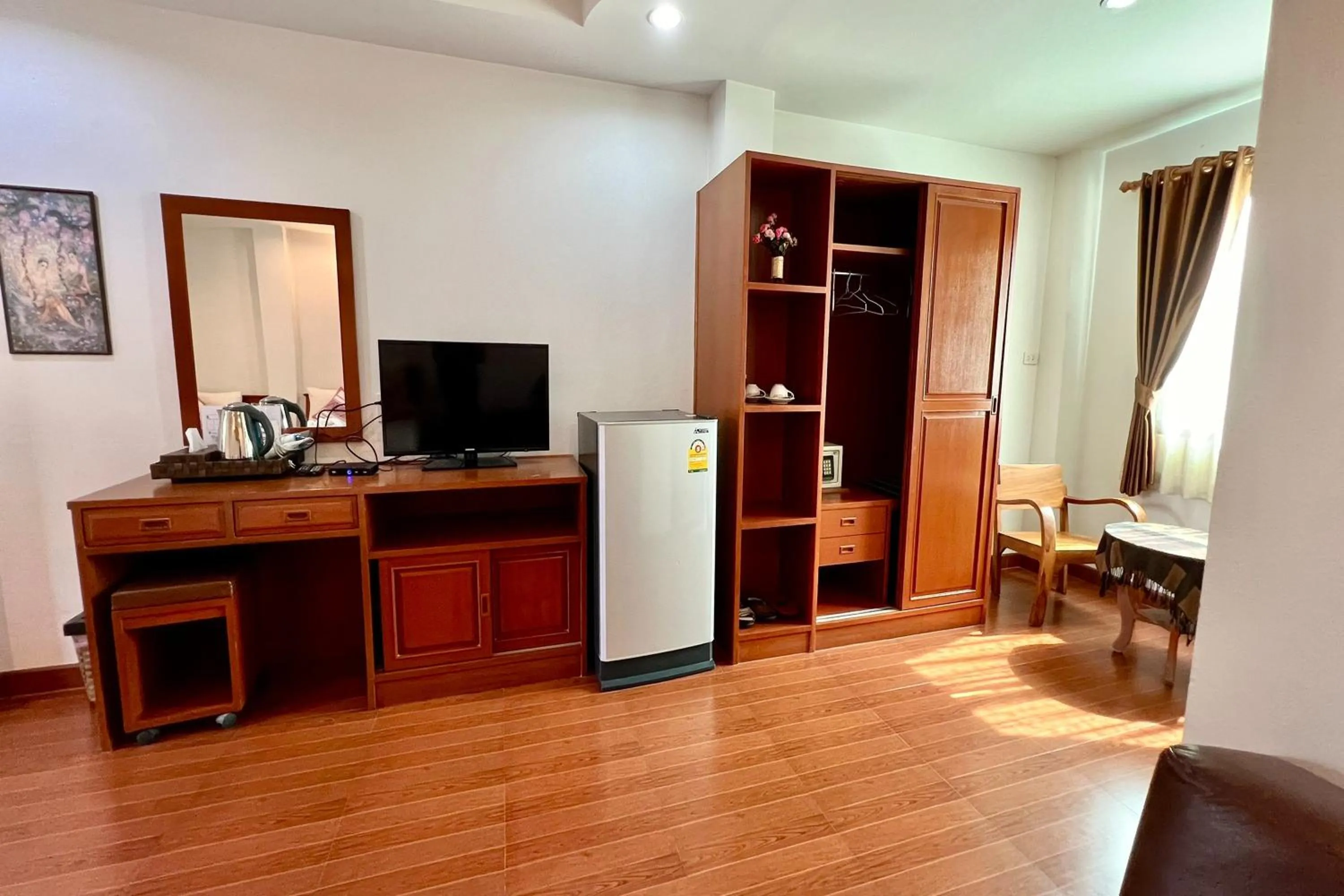 TV and multimedia in Sawadeelanna Hotel