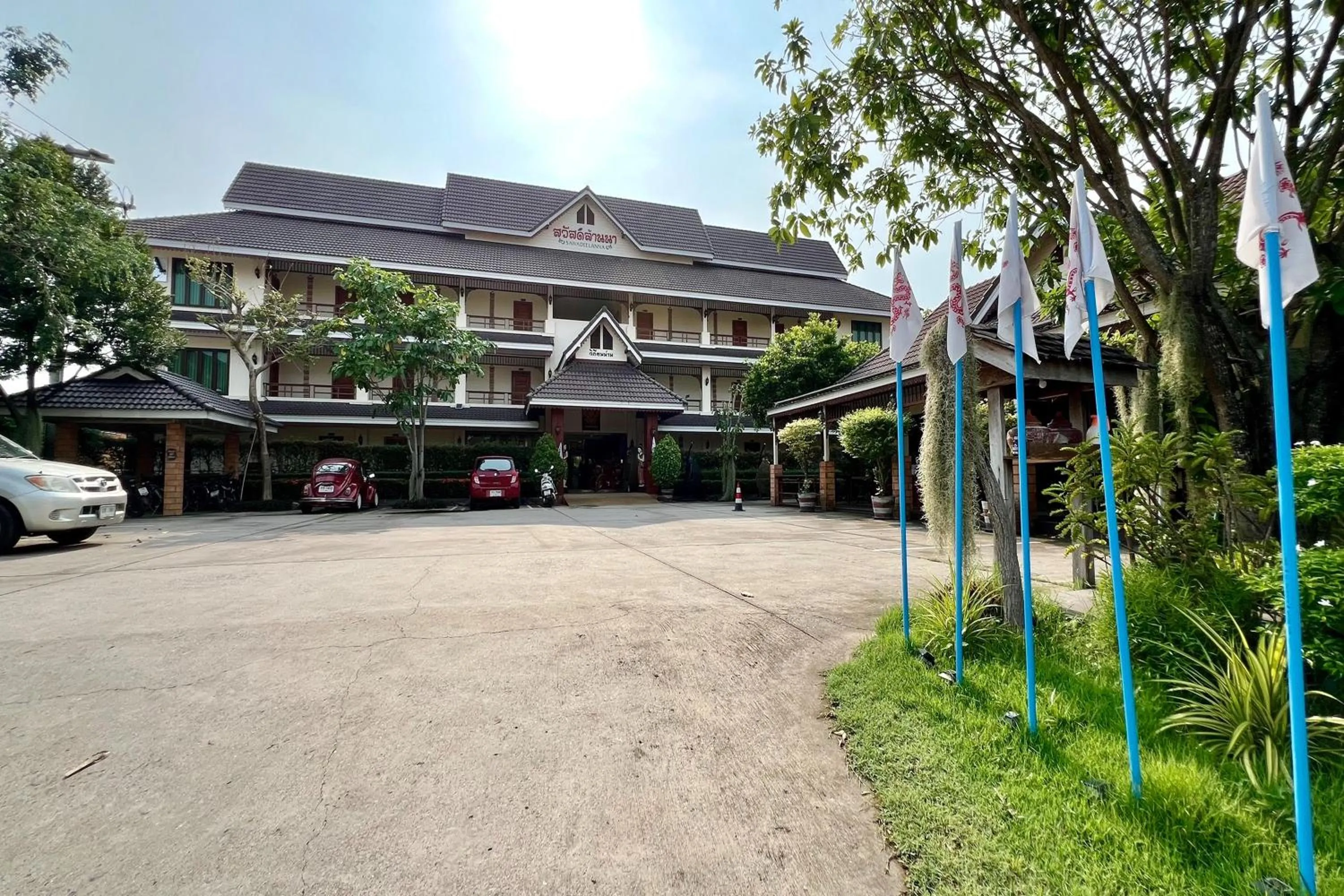 Property building in Sawadeelanna Hotel