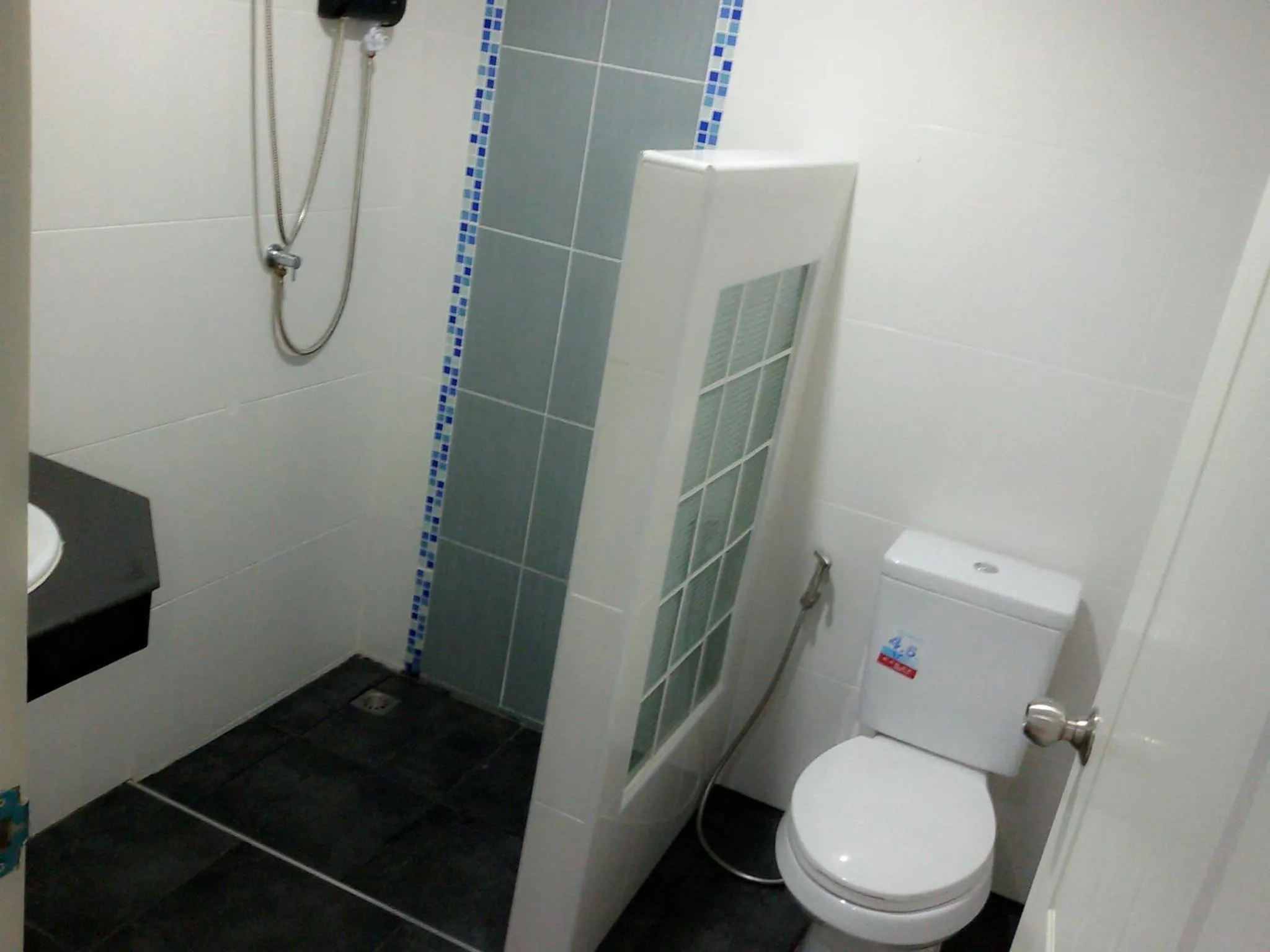 Toilet in Evergreen Resort Chanthaburi